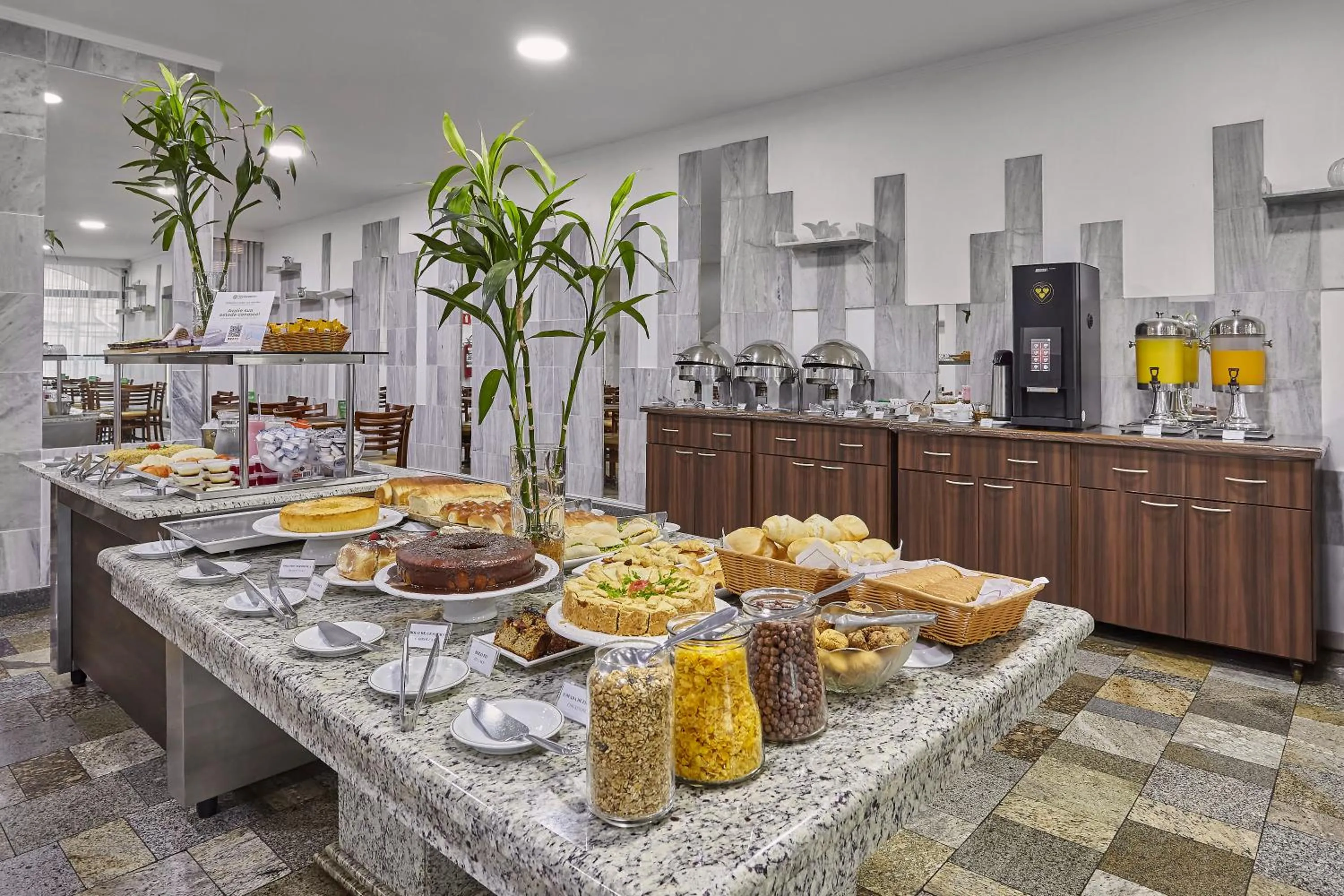 Breakfast in Hotel Nacional Inn Limeira