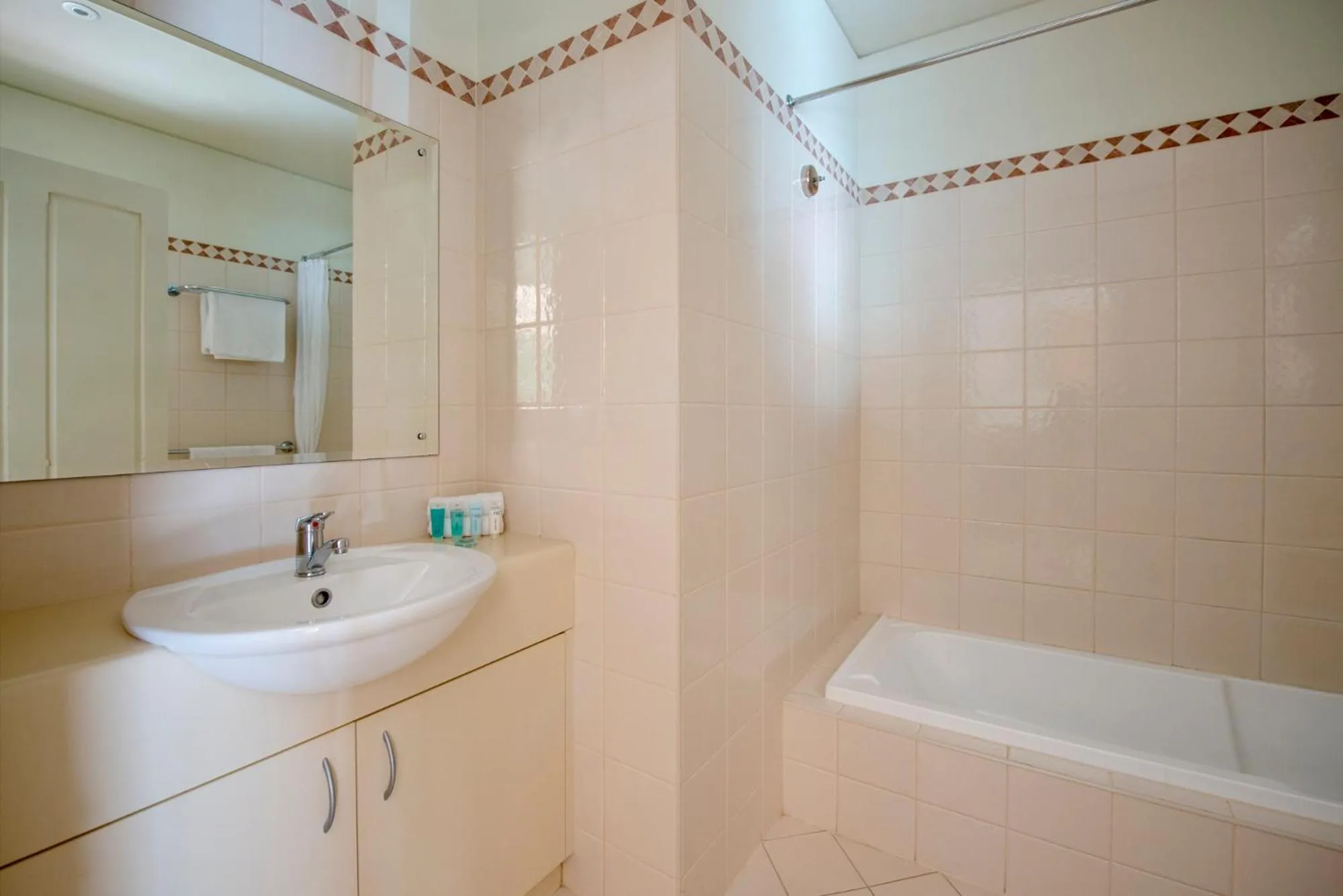 Bathroom in Serafino McLaren Vale