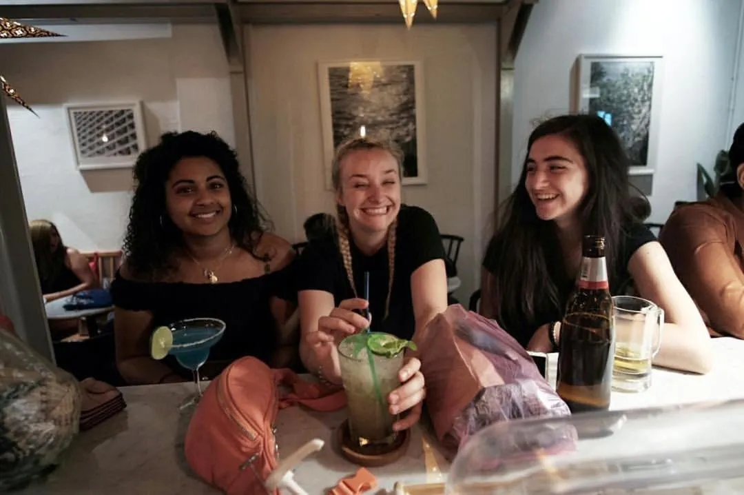 Good One Poshtel & Cafe Bar