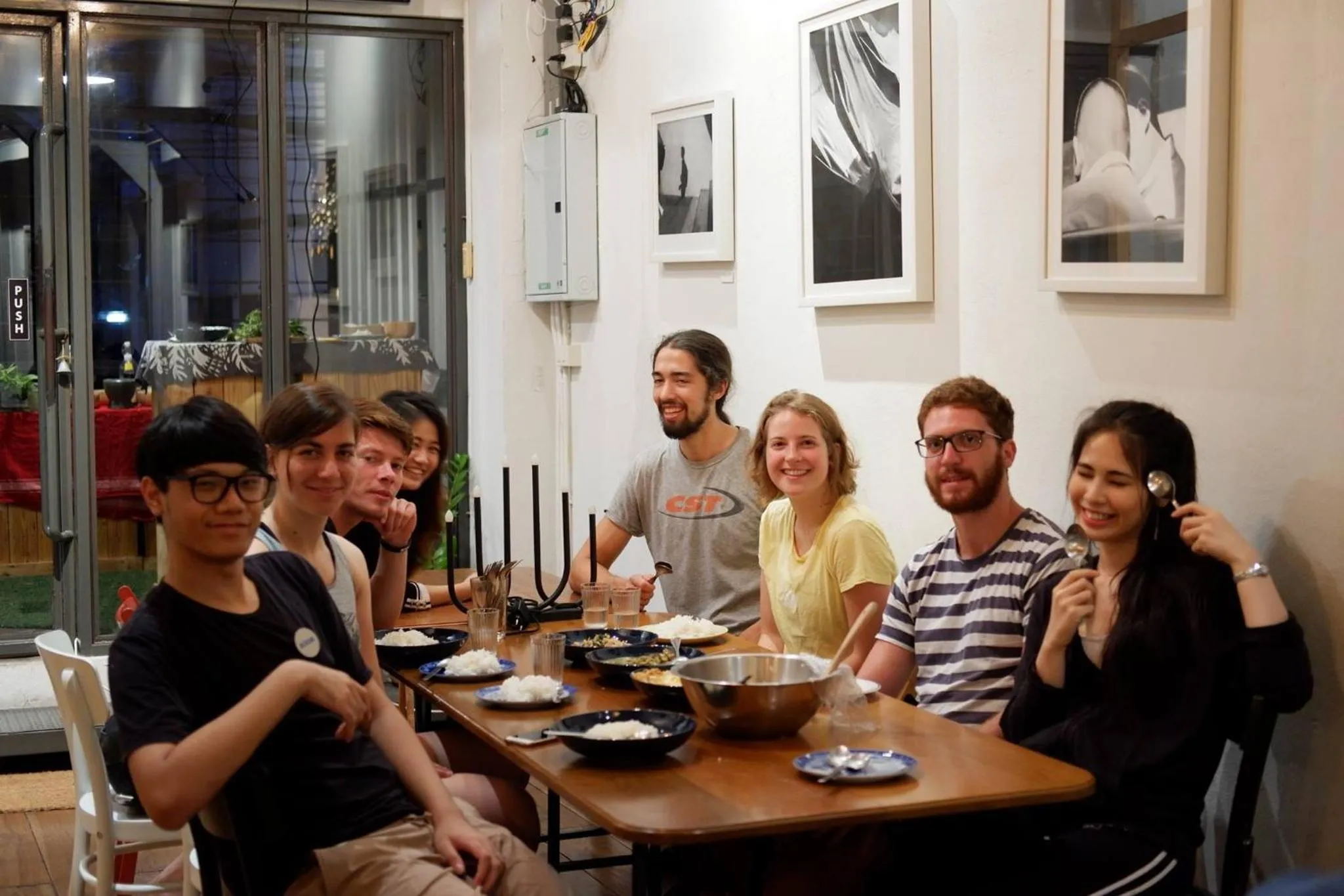 Good One Poshtel & Cafe Bar