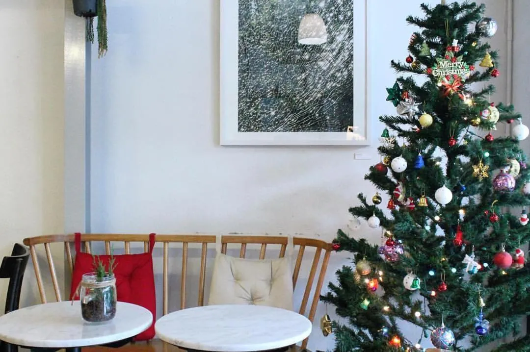 Good One Poshtel & Cafe Bar