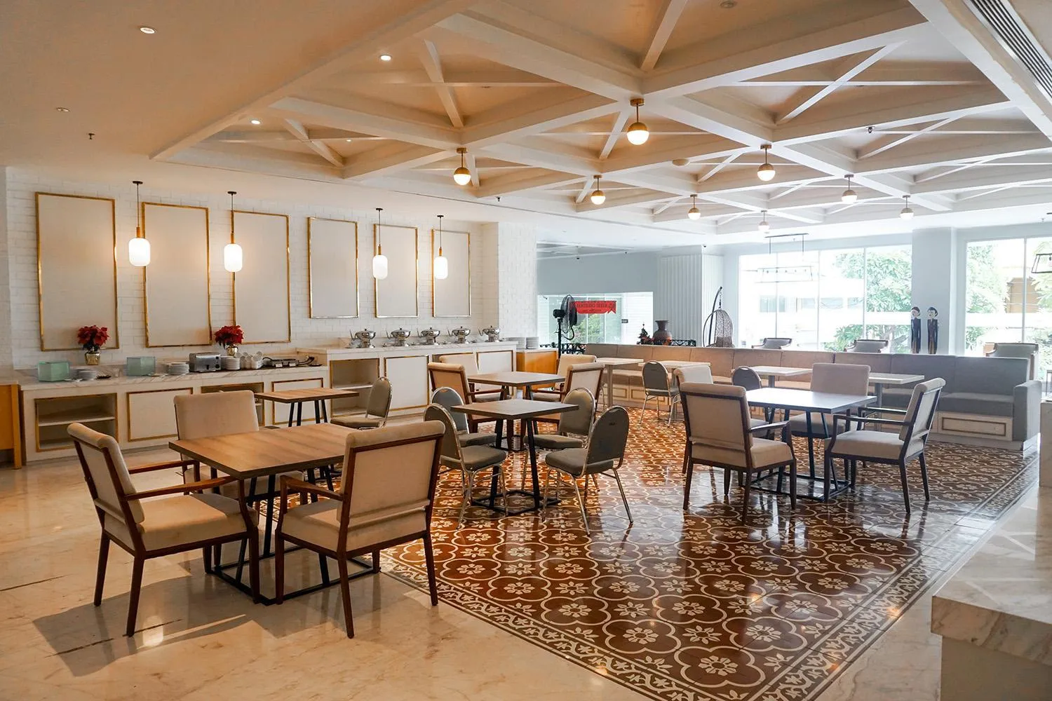 Restaurant/places to eat in 1O1 URBAN Jakarta Glodok - Kota Tua