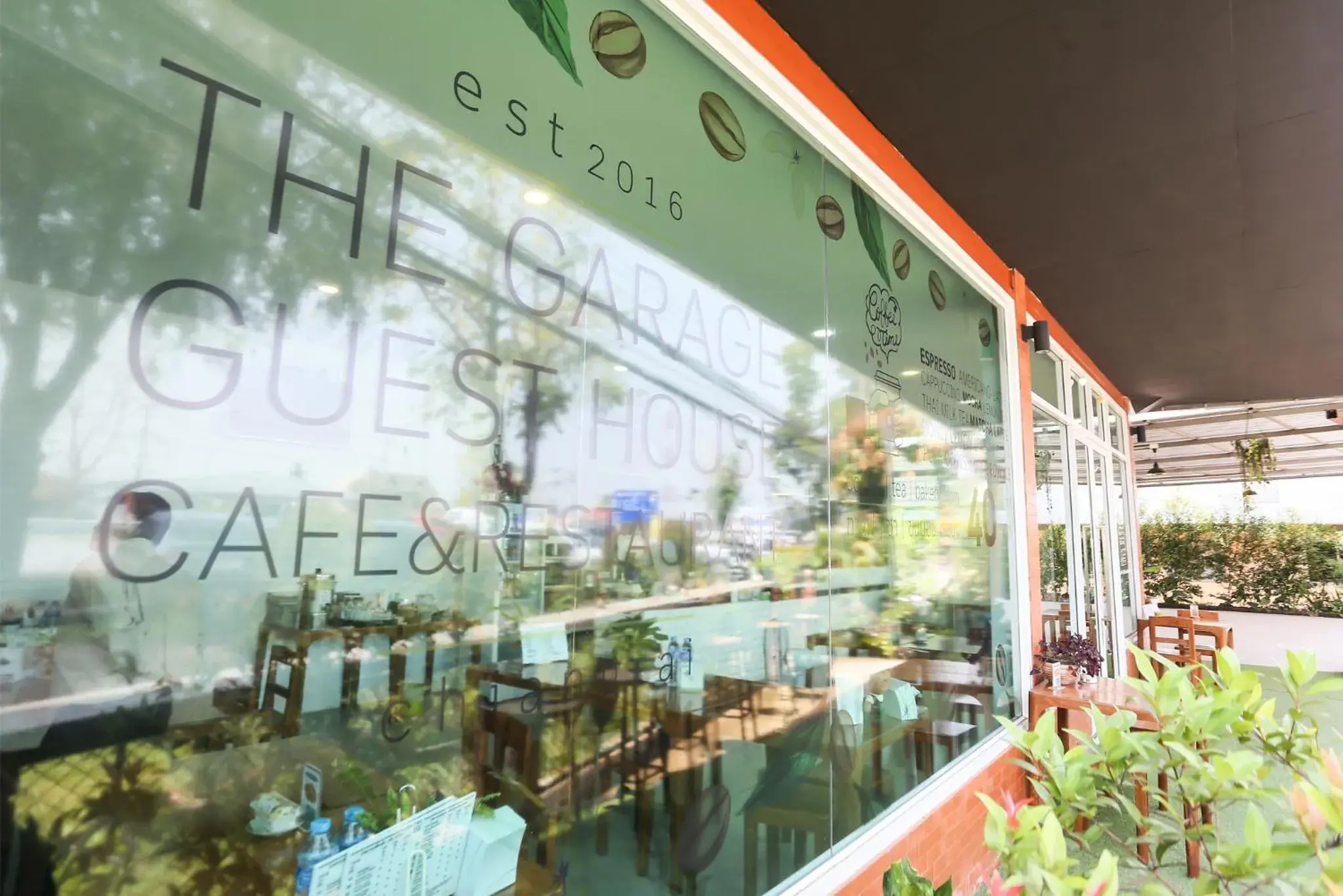 Restaurant/places to eat in The Garage Restaurant/places to eat in The Garage