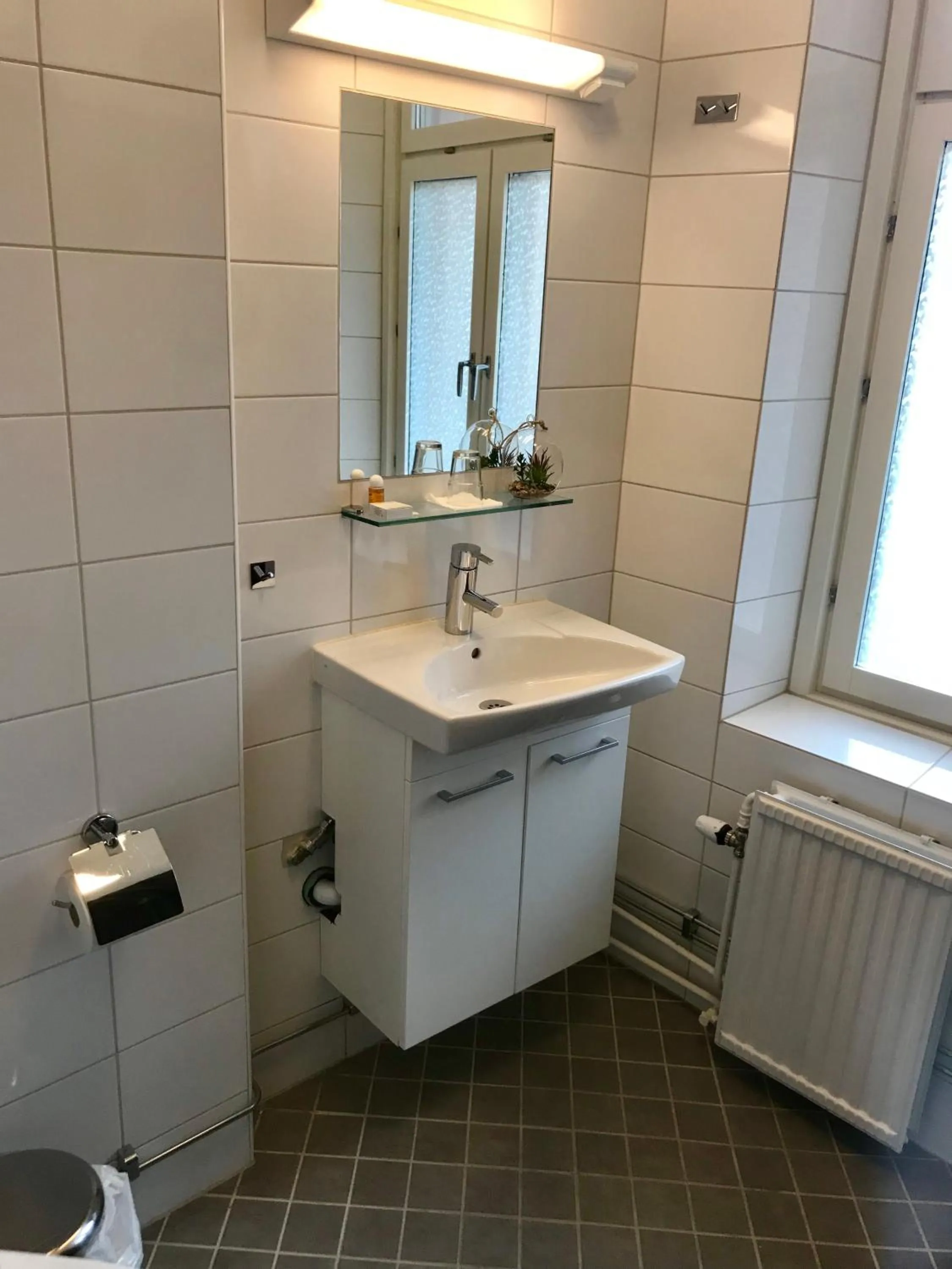Bathroom in Hotell Göta