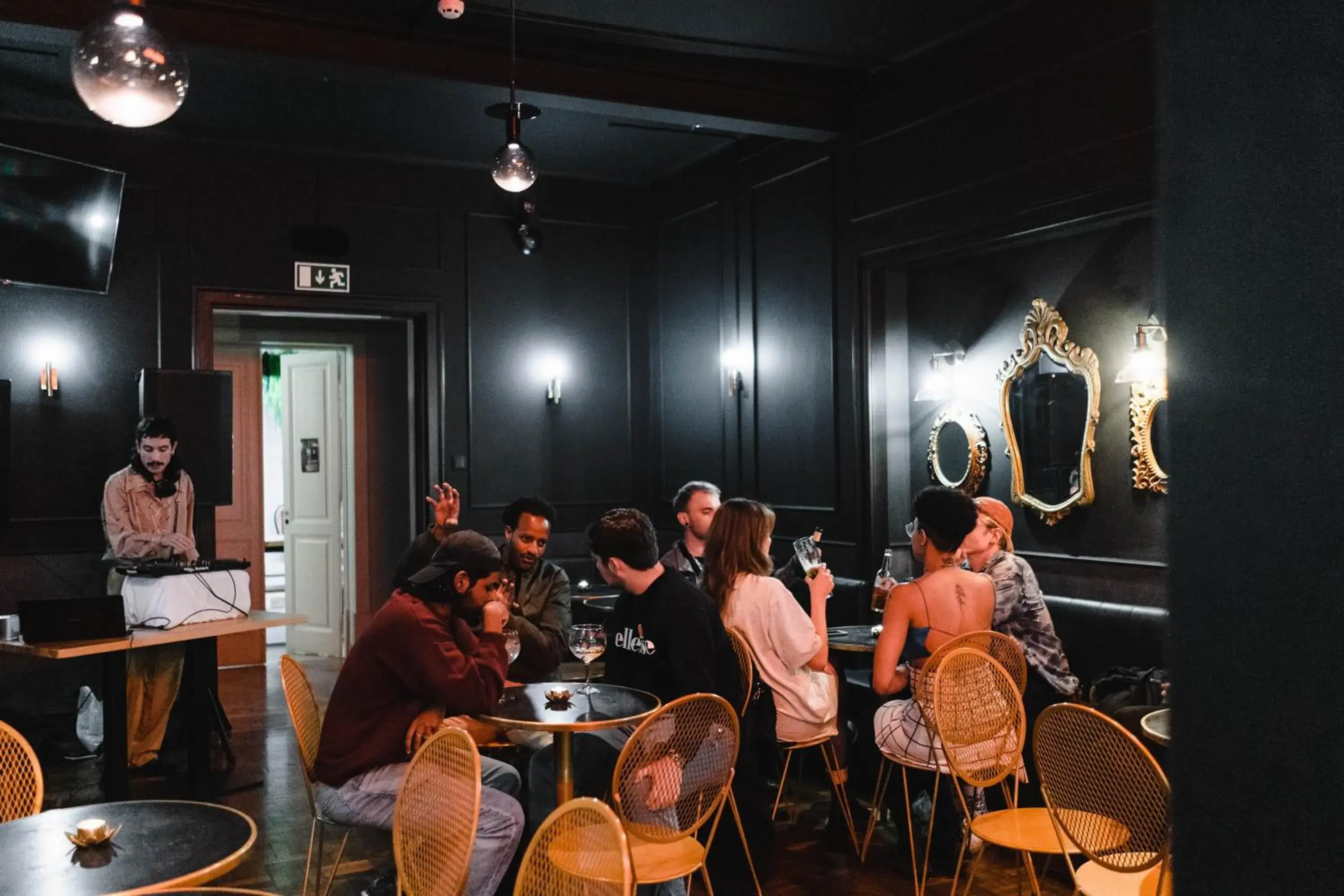 Lounge or bar in Sant Jordi Hostels Lisbon Lounge or bar in Sant Jordi Hostels Lisbon