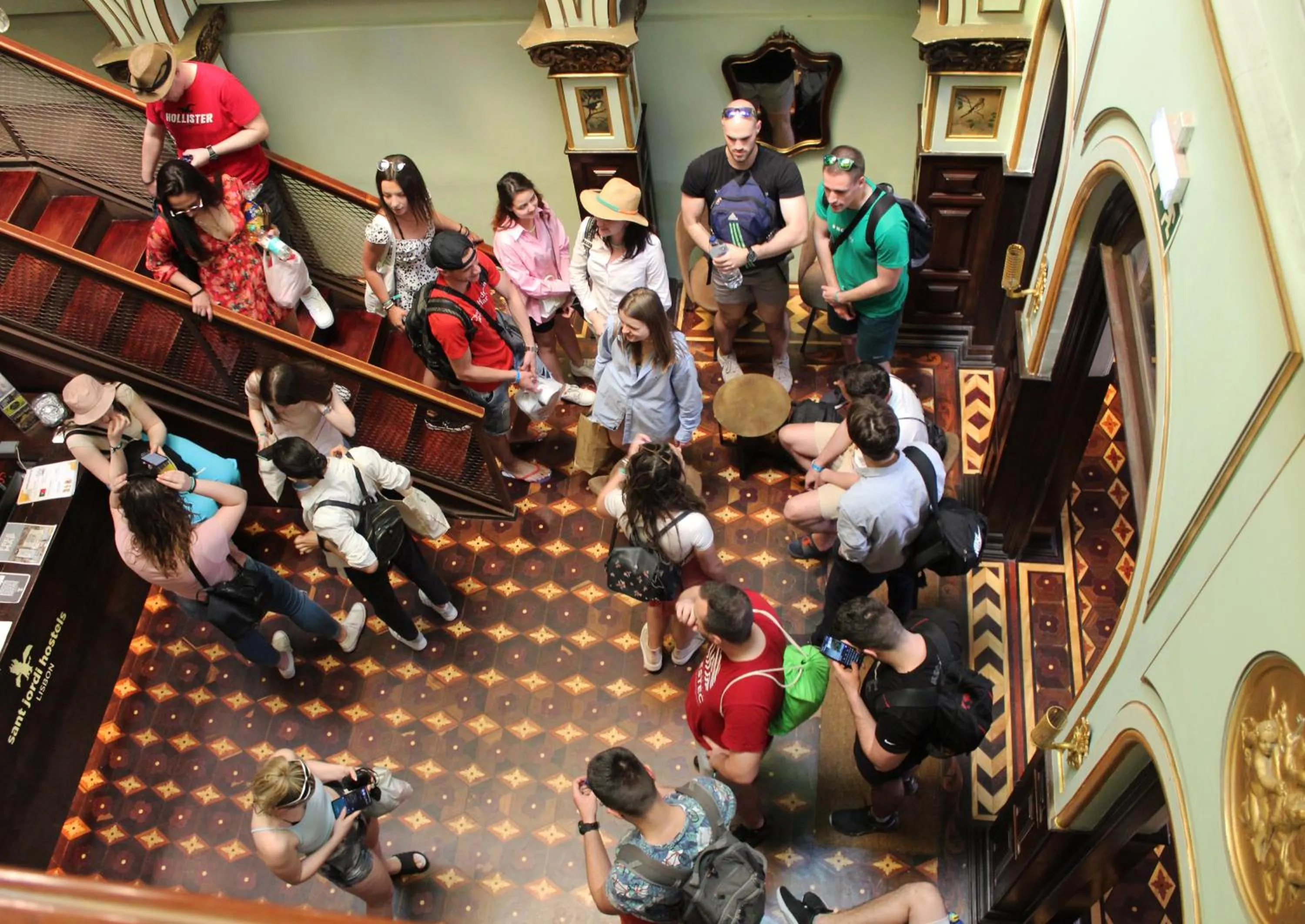 Property building in Sant Jordi Hostels Lisbon