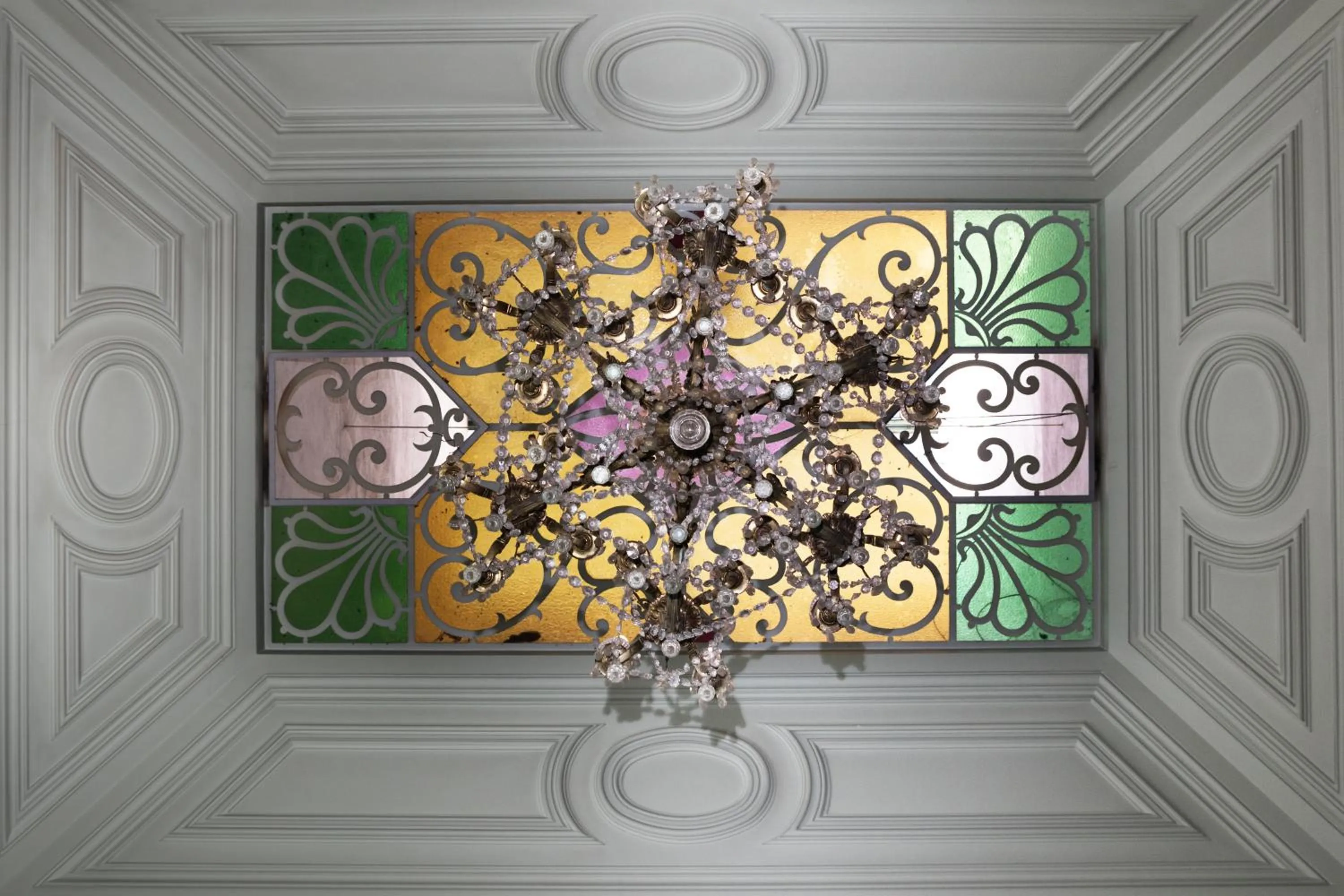 Decorative detail in Sant Jordi Hostels Lisbon