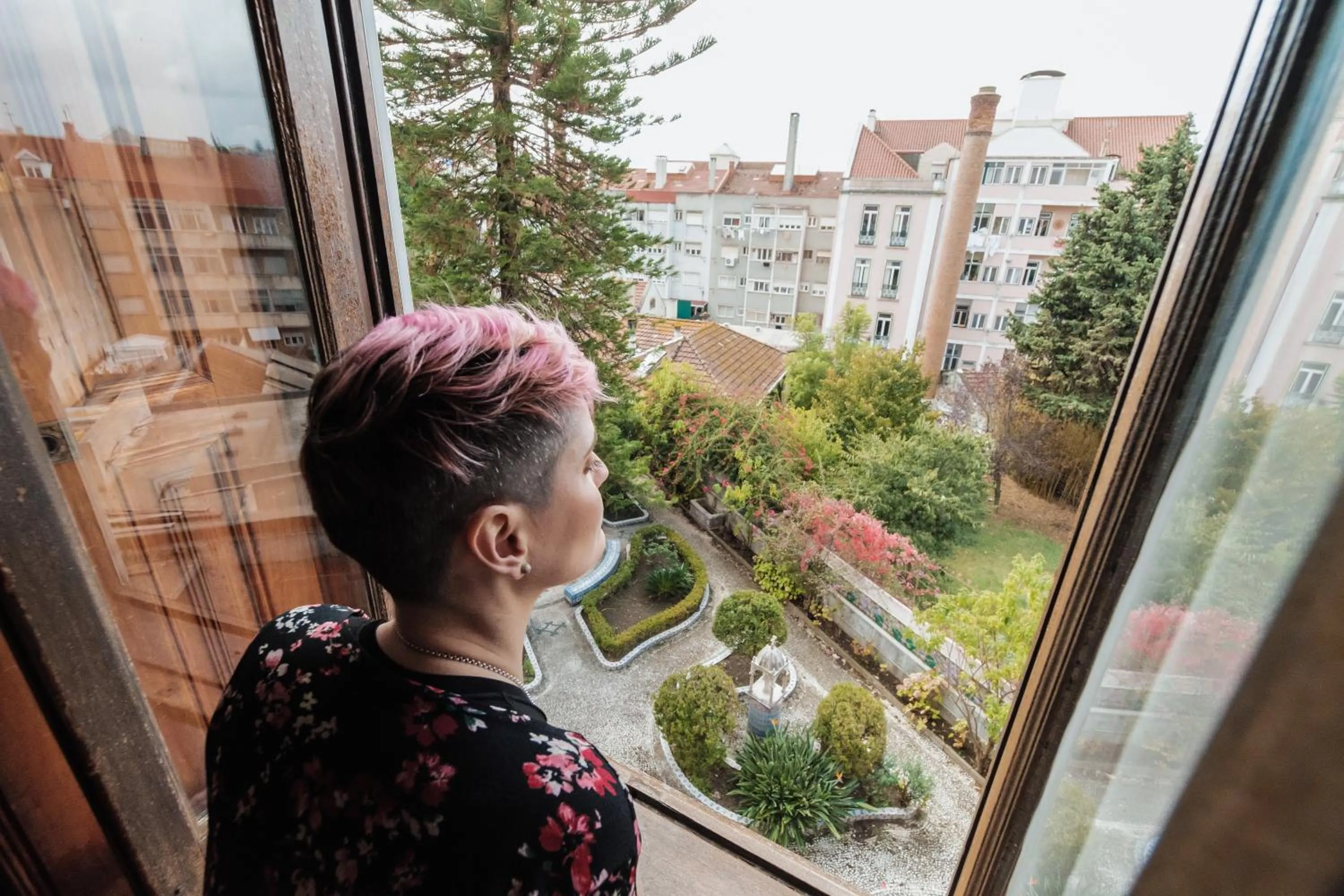 Garden view in Sant Jordi Hostels Lisbon