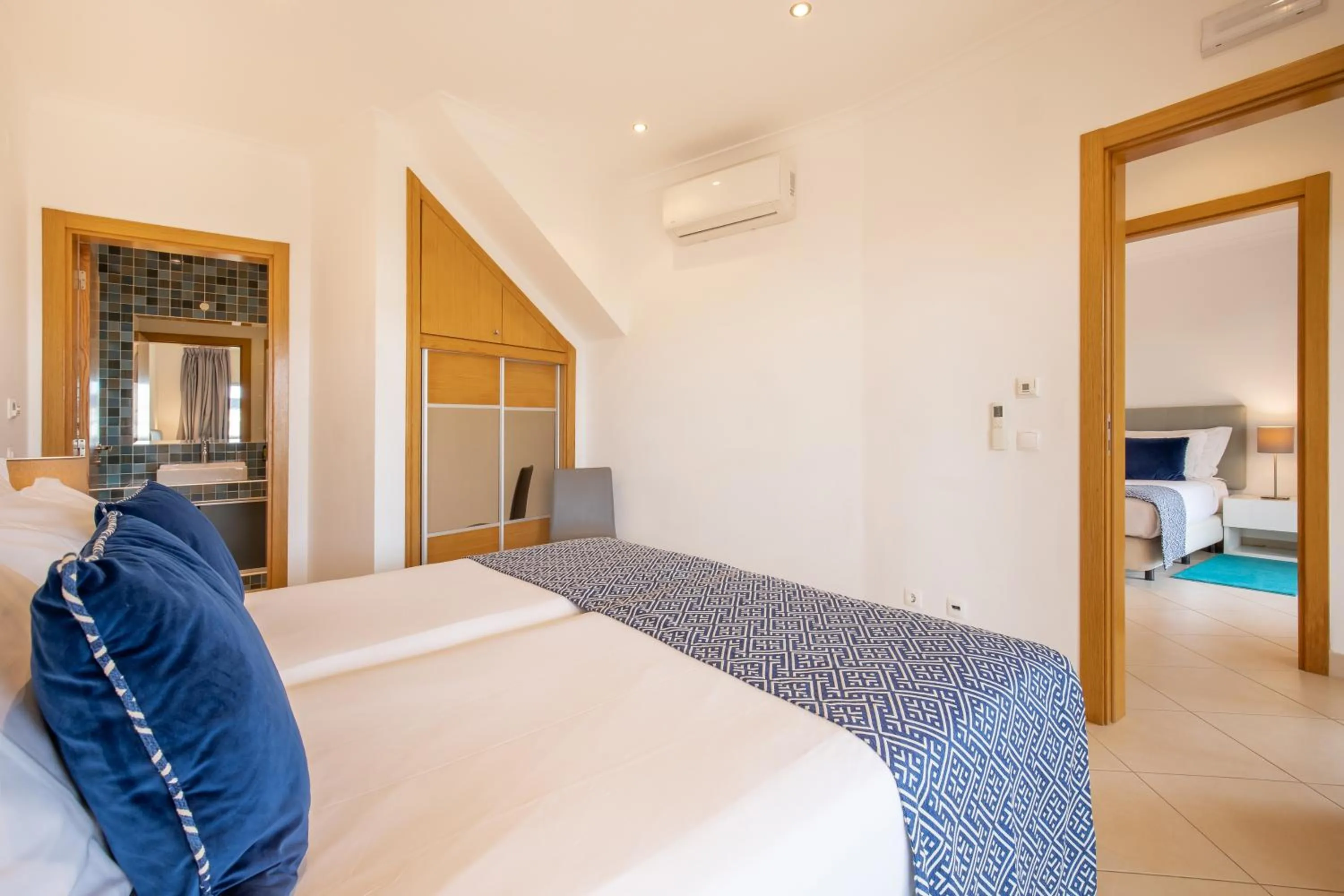 Bed in NAU Salema Beach Village