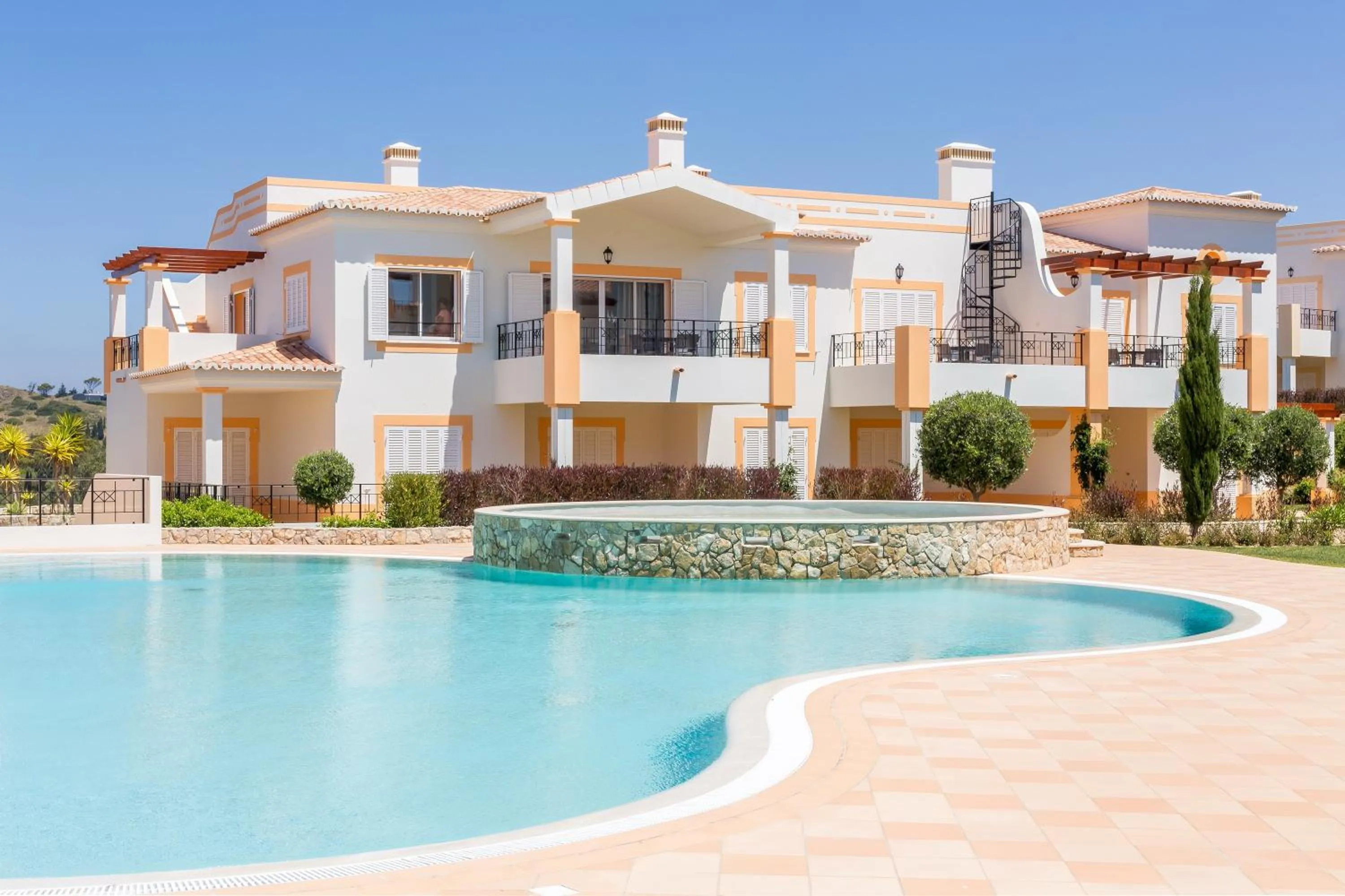 Property building in NAU Salema Beach Village