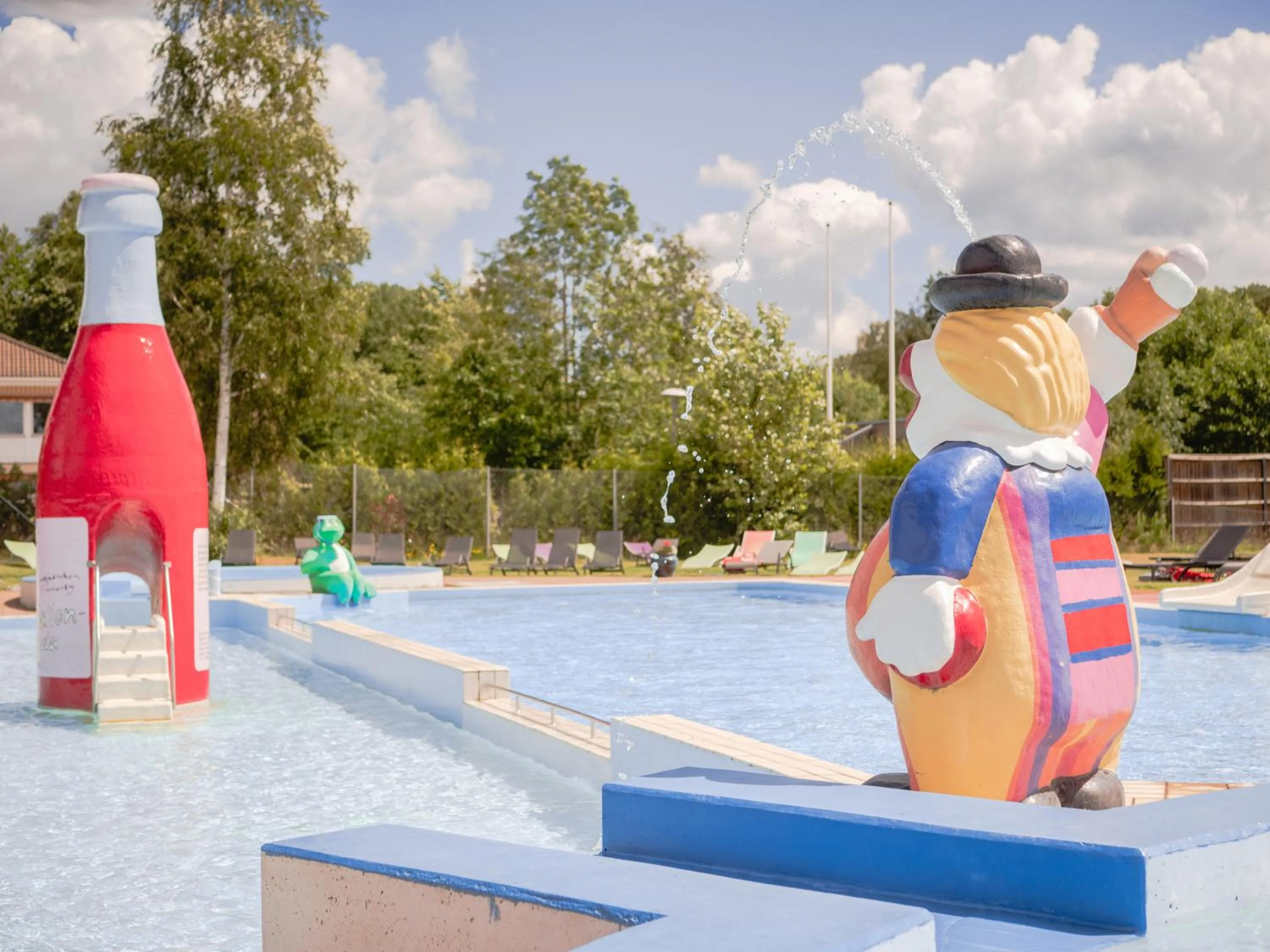 Swimming pool in Björkbackens Karaktärshotell