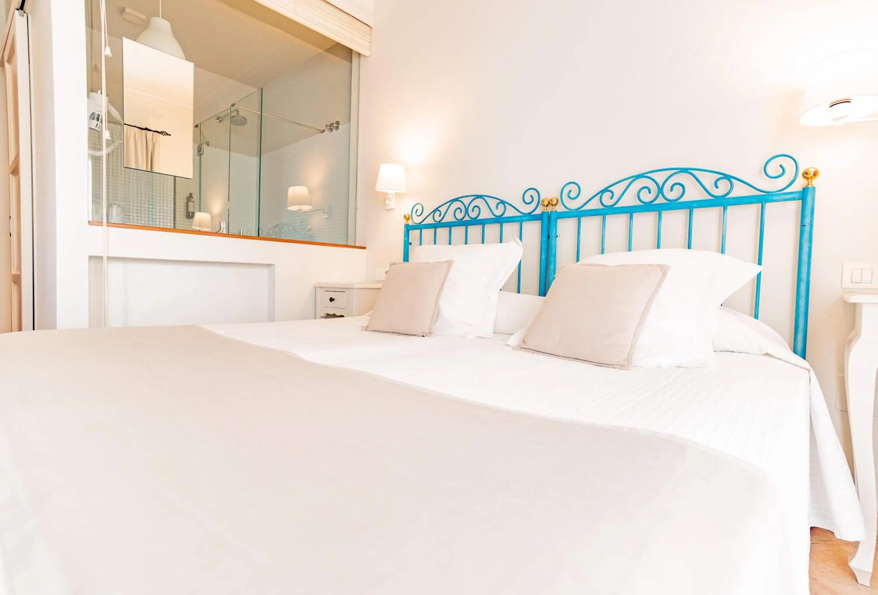 Bed in Hostal la Savina