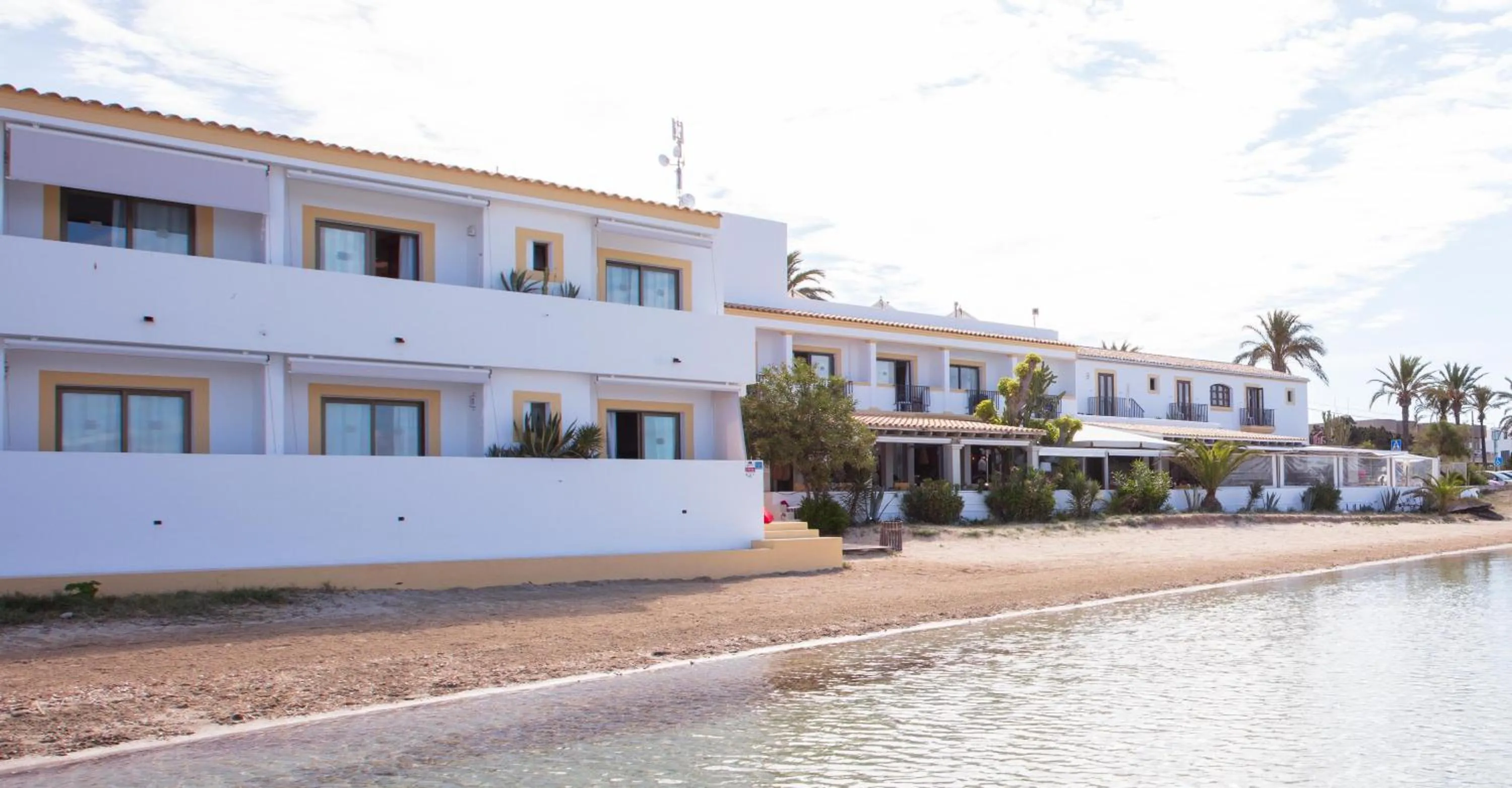 Property building in Hostal la Savina