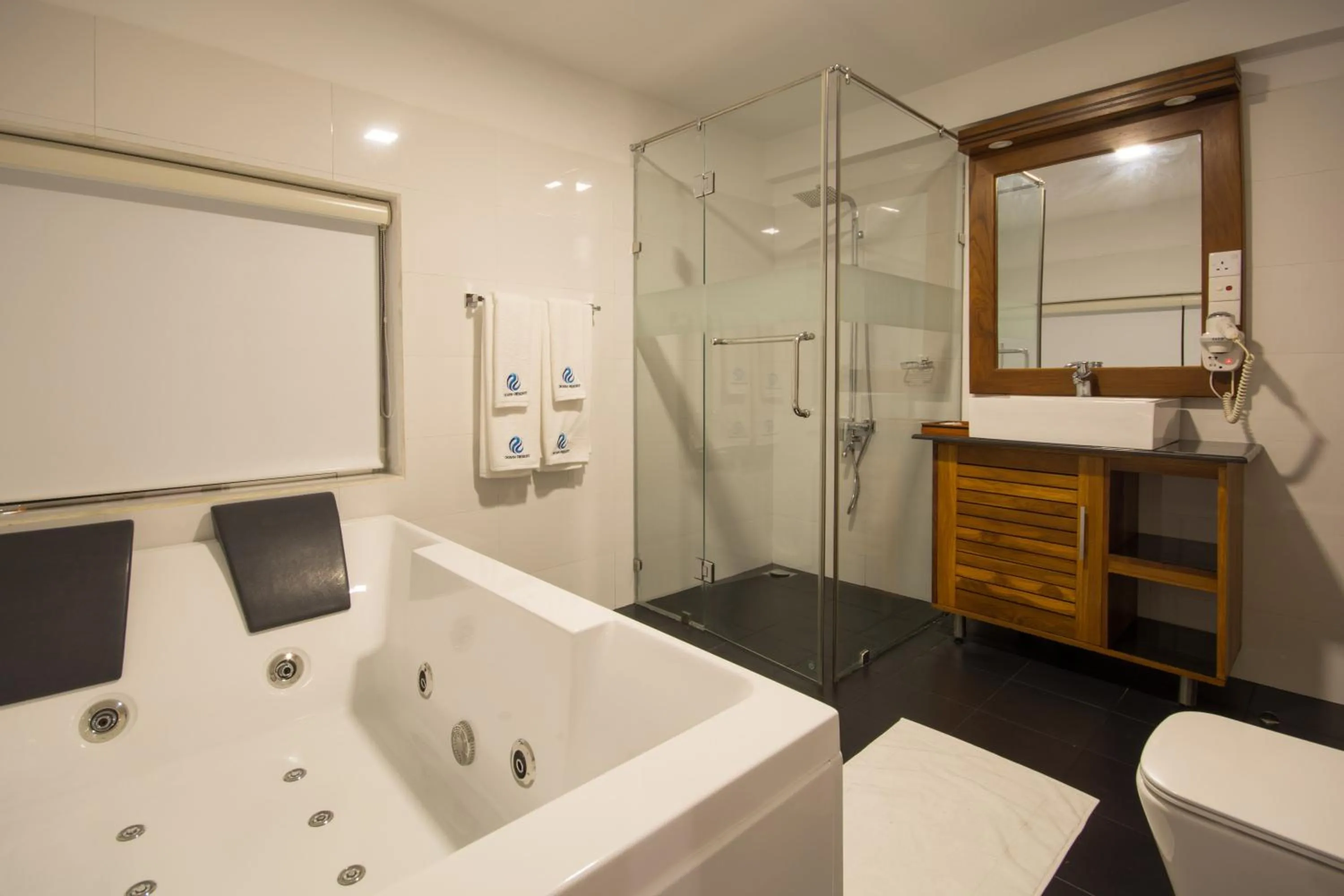 Shower in Okwin Resort