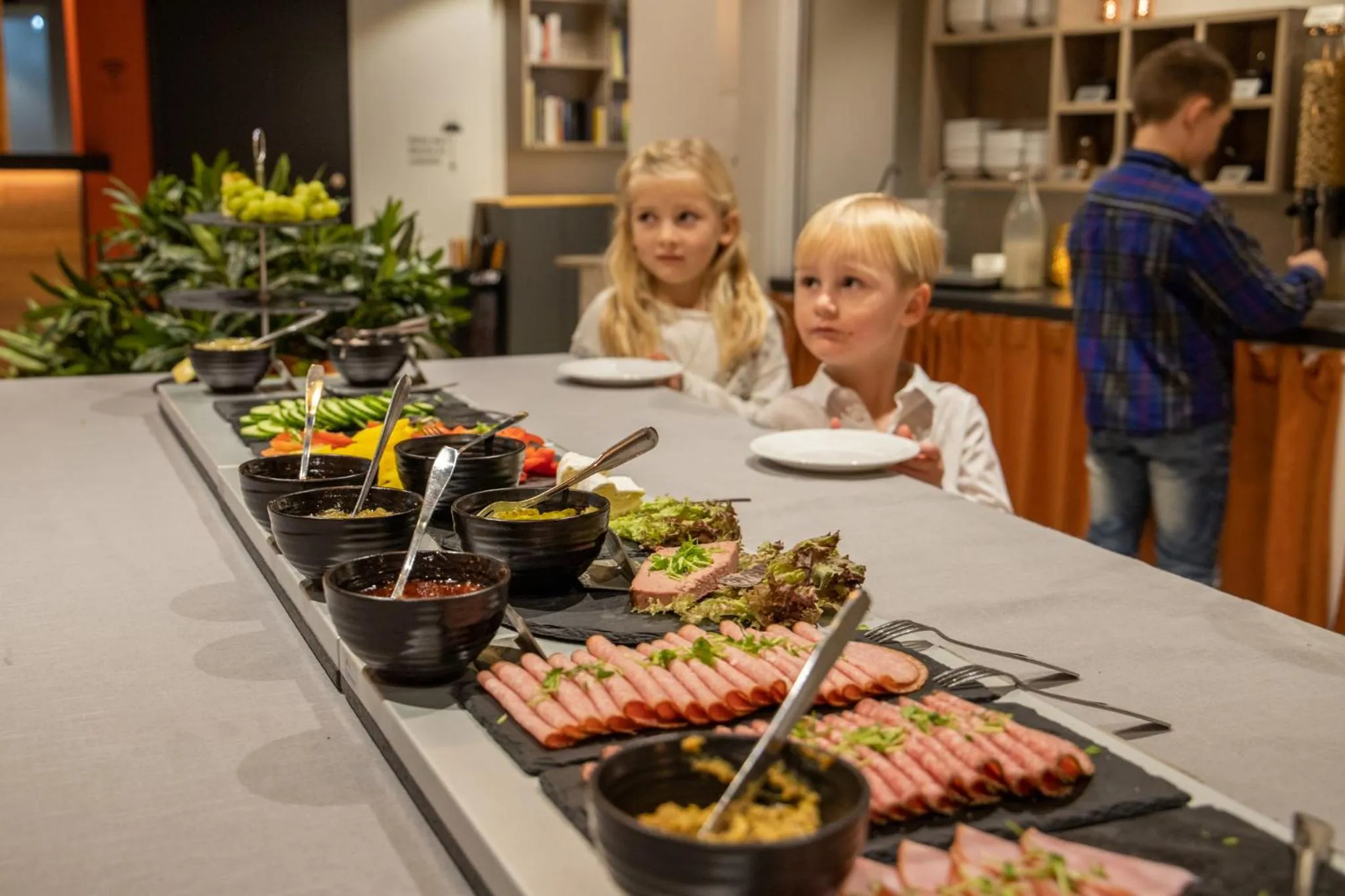 People in Dream - Luxury Hostel