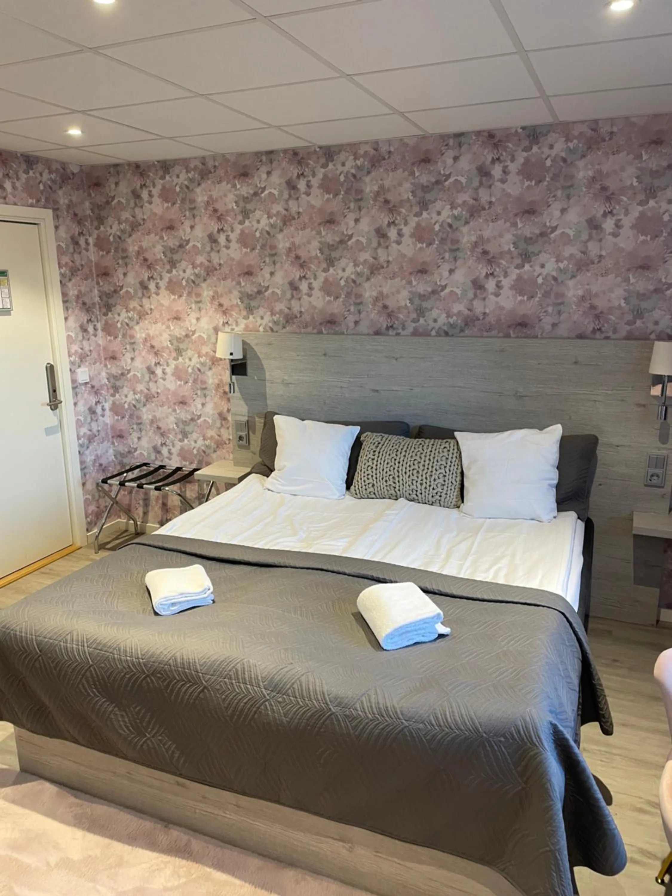 Property building, Bed in Dream - Luxury Hostel