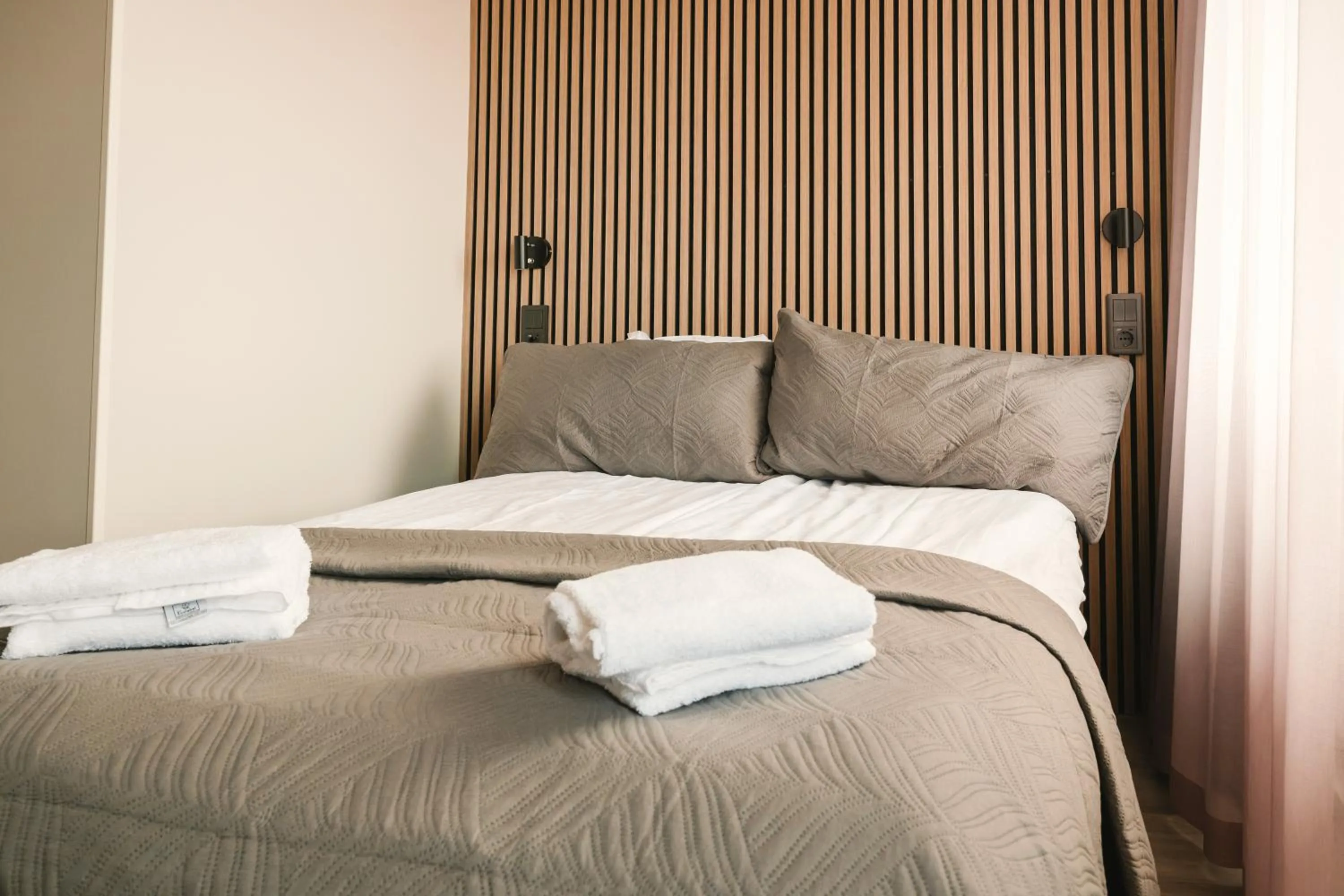 Bed in Dream - Luxury Hostel