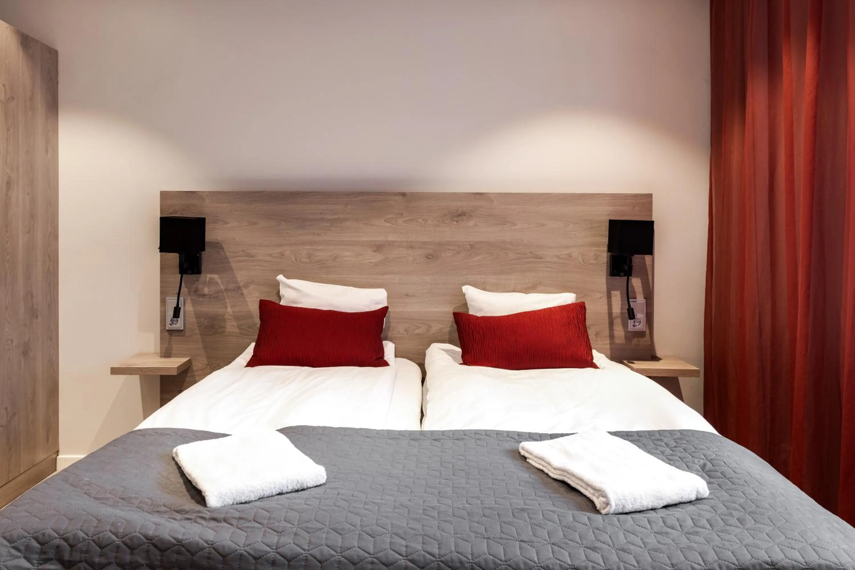 Property building, Bed in Dream - Luxury Hostel