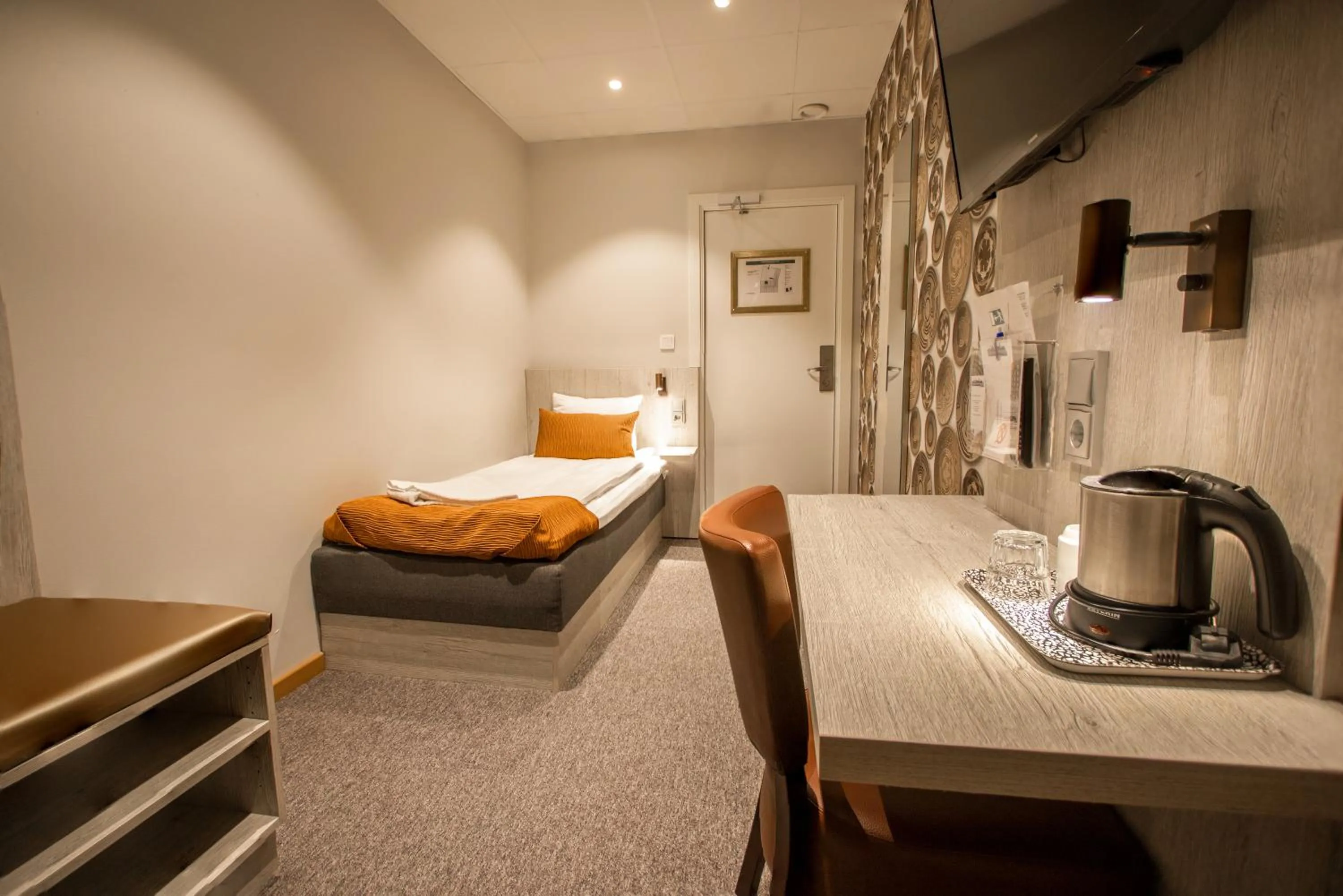 Coffee/tea facilities, Bed in Dream - Luxury Hostel