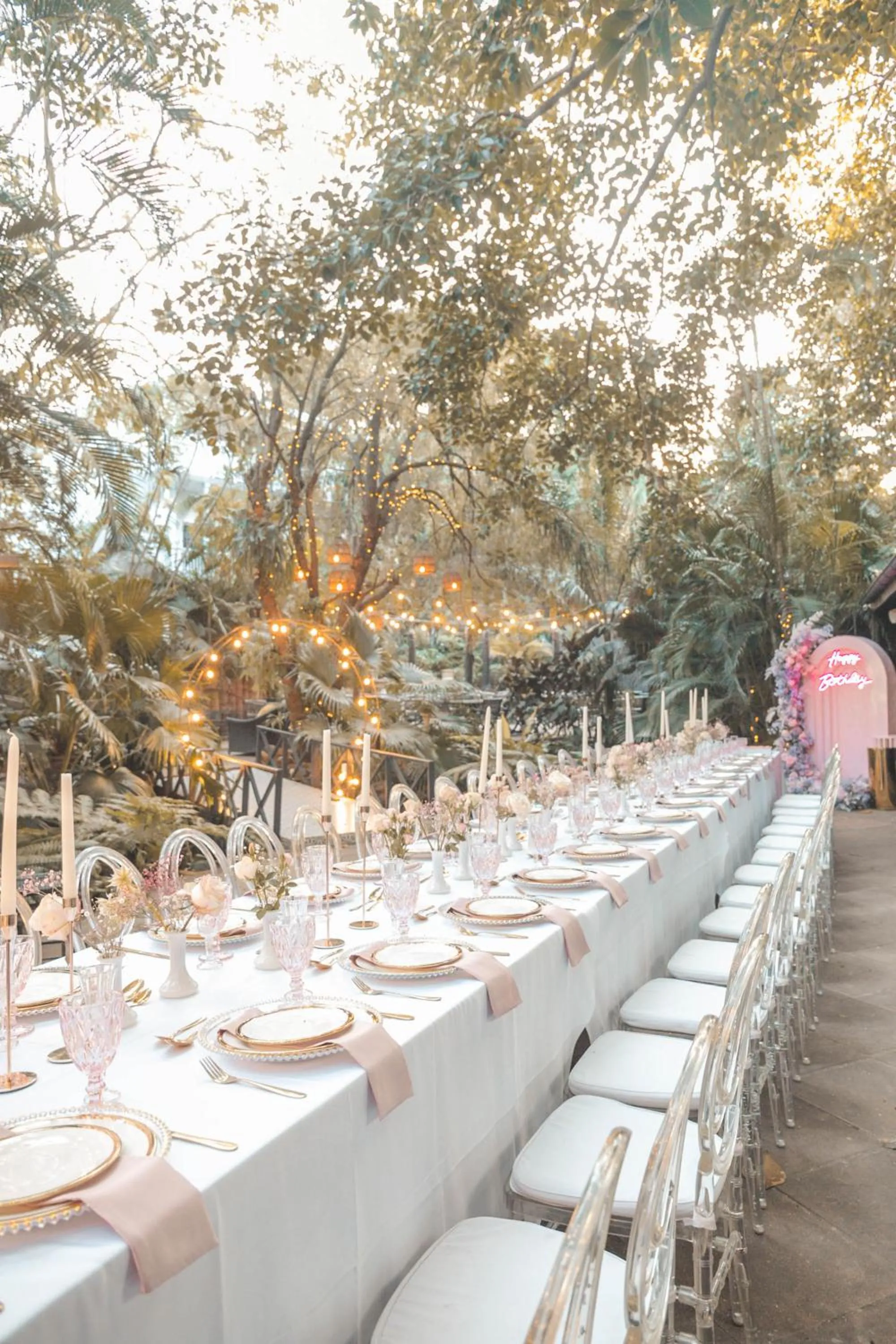 Restaurant/places to eat in Beside Still Waters Boutique Hotel