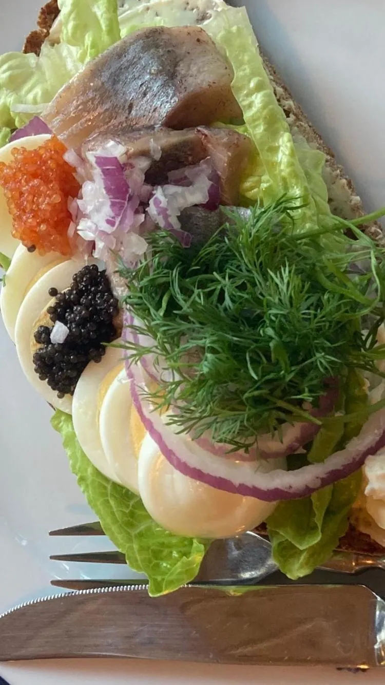 Food and drinks in Madam Blå Hotel