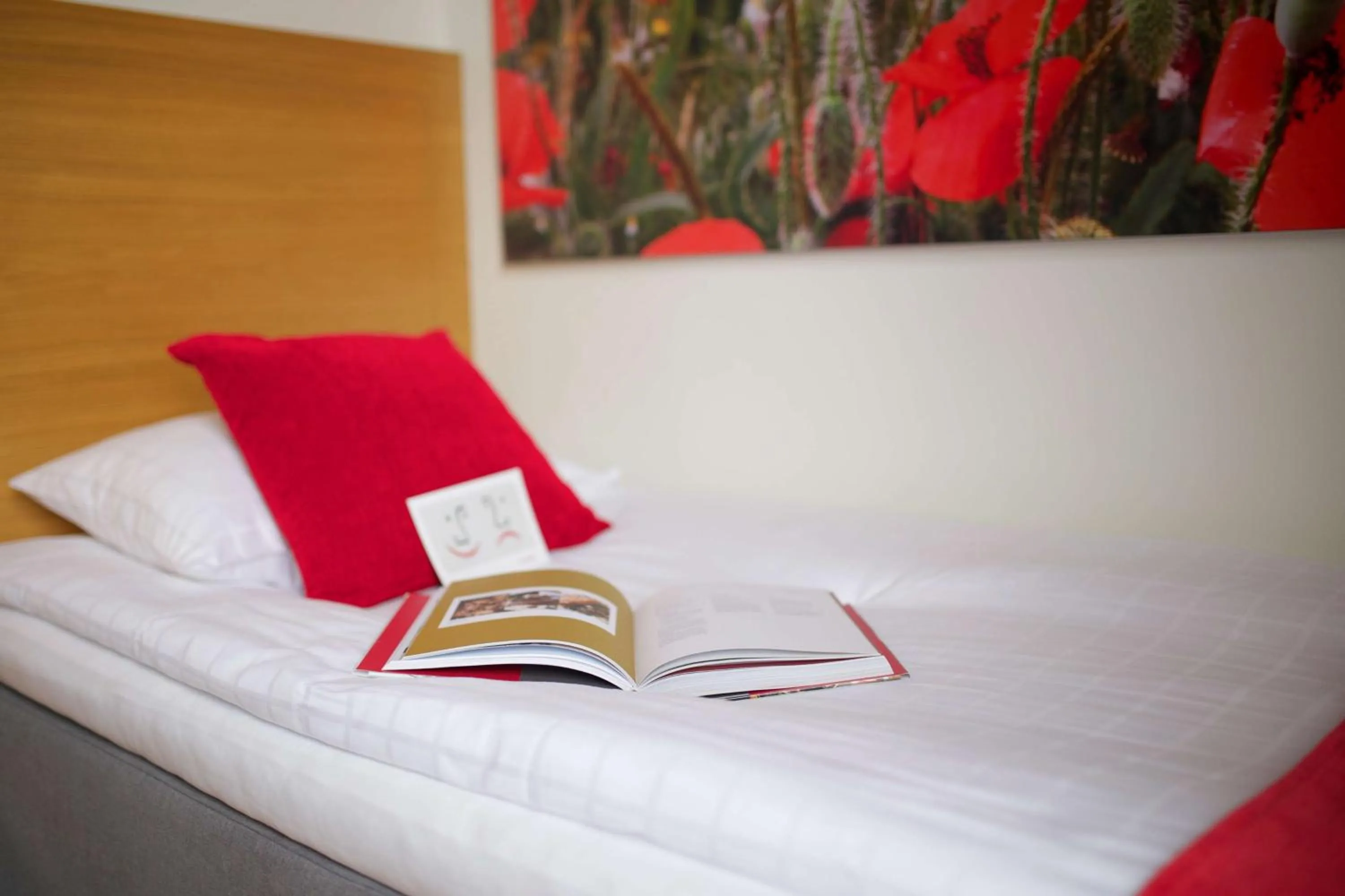 Bedroom, Bed in Scandic Arvika