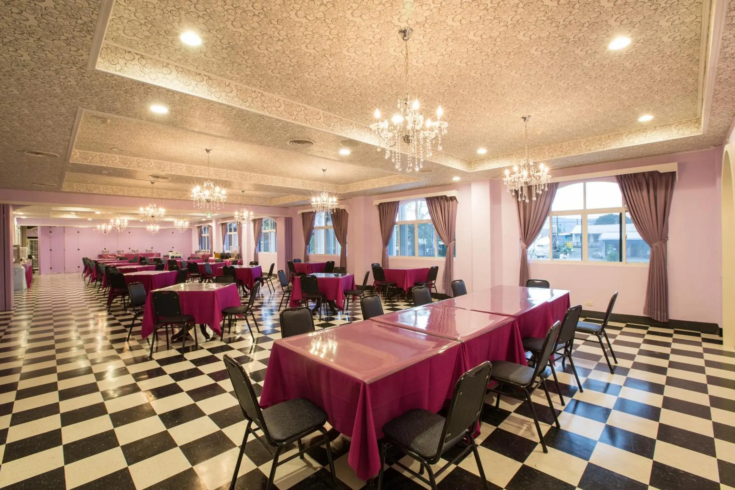 Restaurant/places to eat in Jinhue Hotel Restaurant/places to eat in Jinhue Hotel