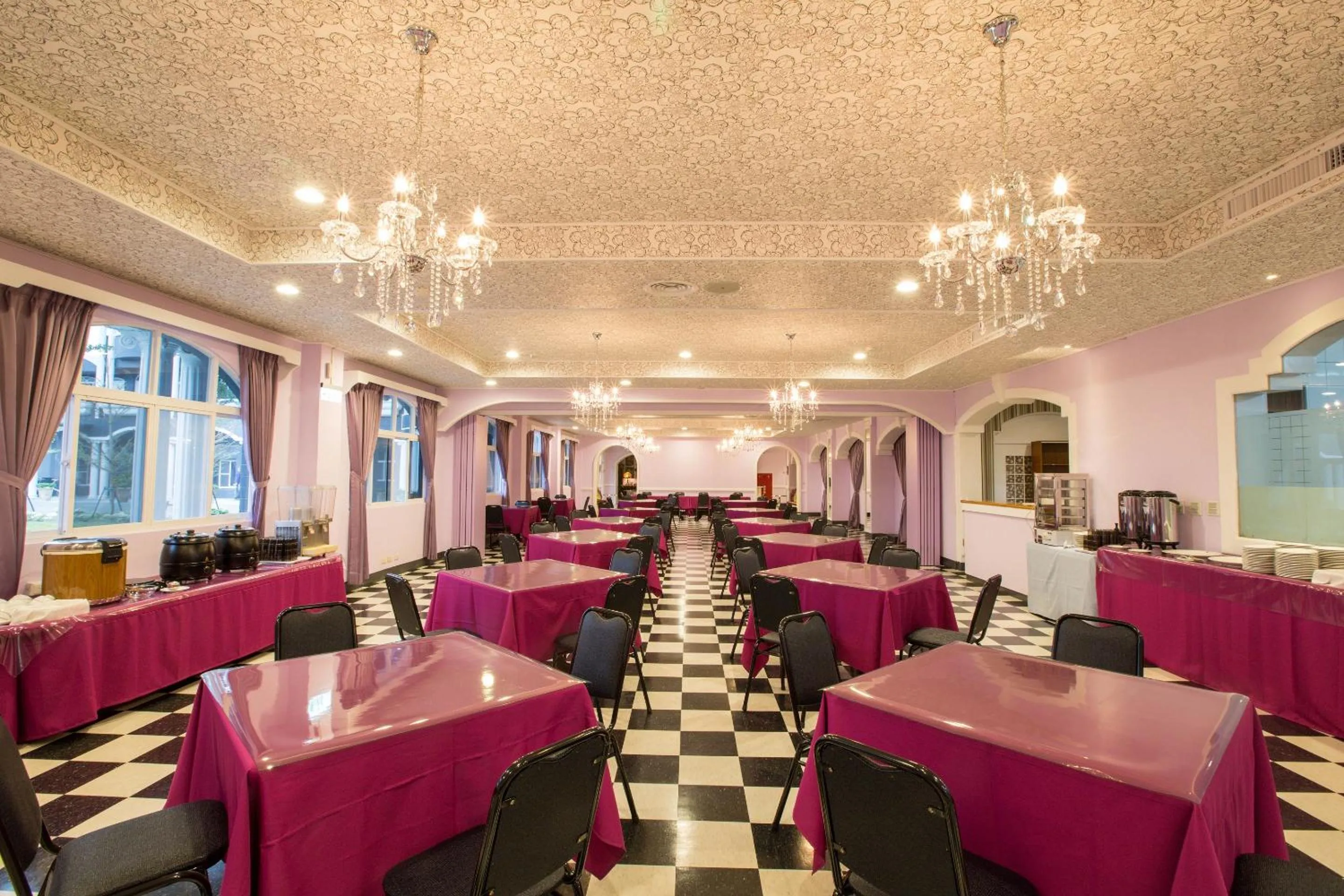 Restaurant/places to eat in Jinhue Hotel