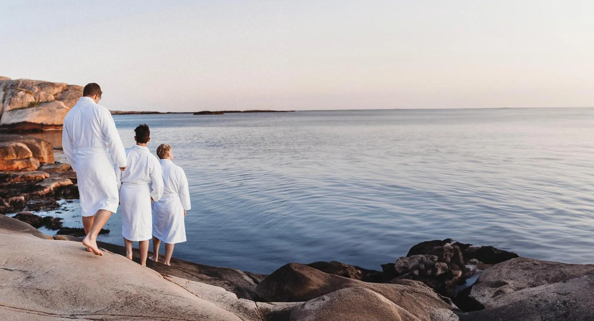 People in Smögens Hafvsbad