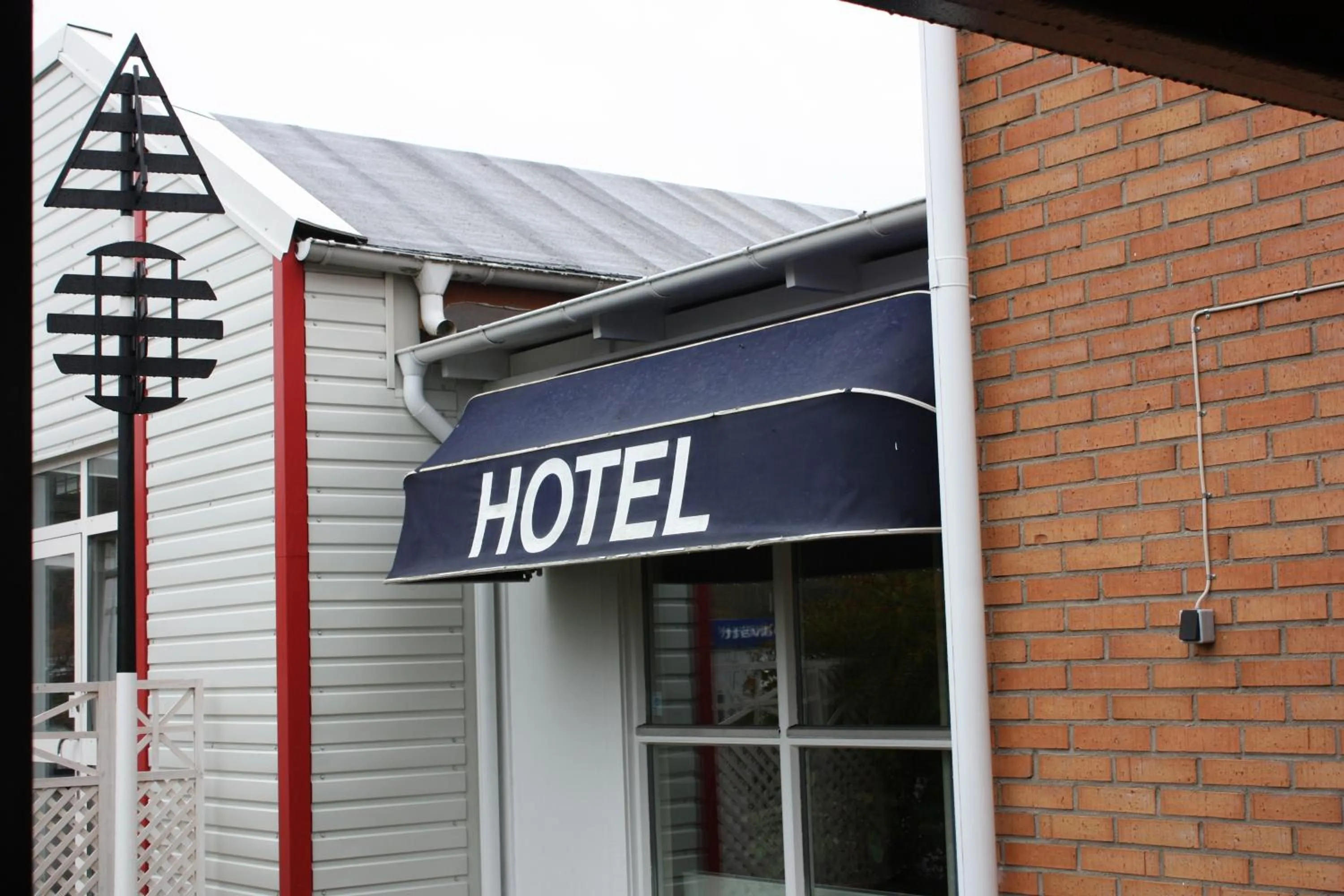 Facade/entrance in Hotell Angöringen