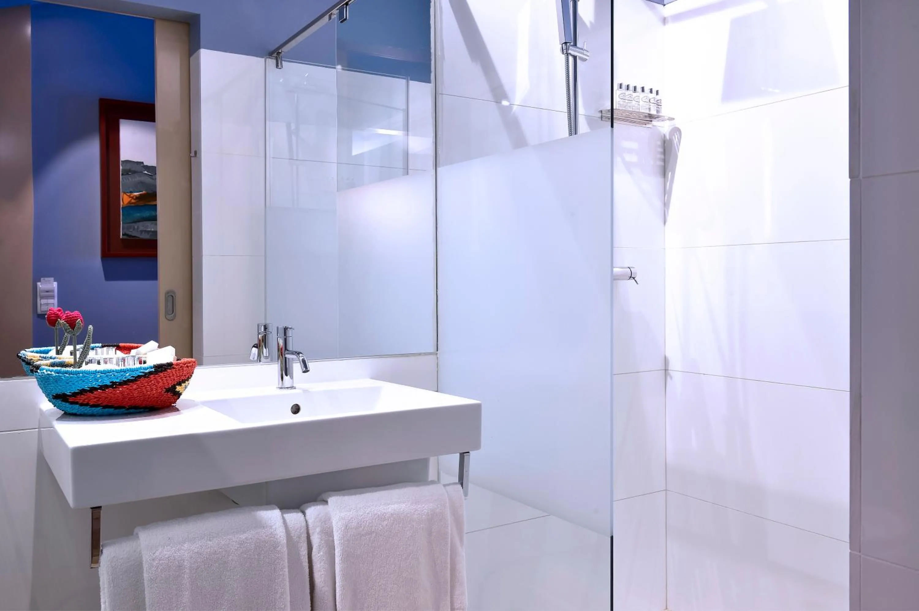 Bathroom in The Editory House Ribeira Porto Hotel