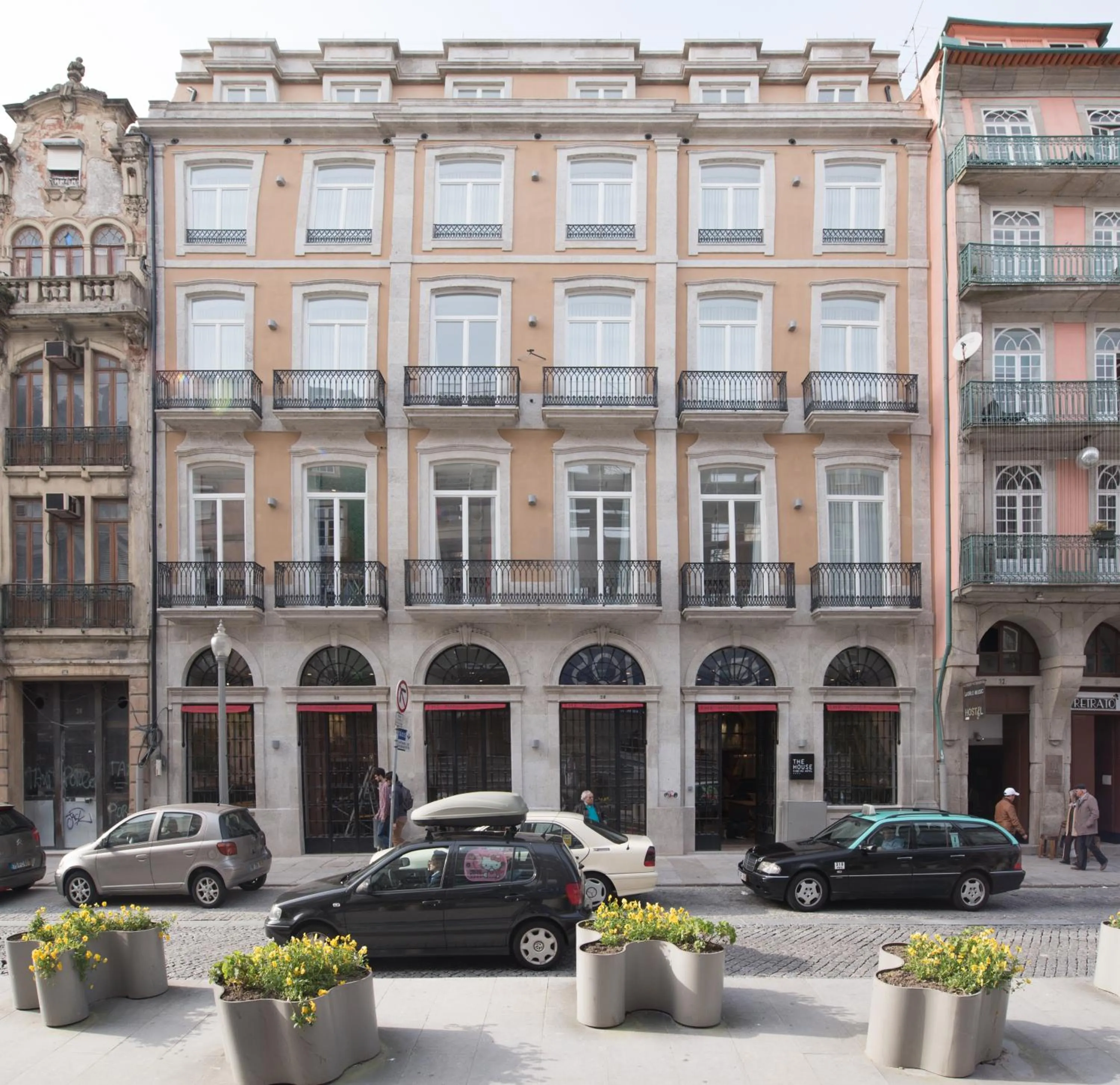 Property building in The Editory House Ribeira Porto Hotel