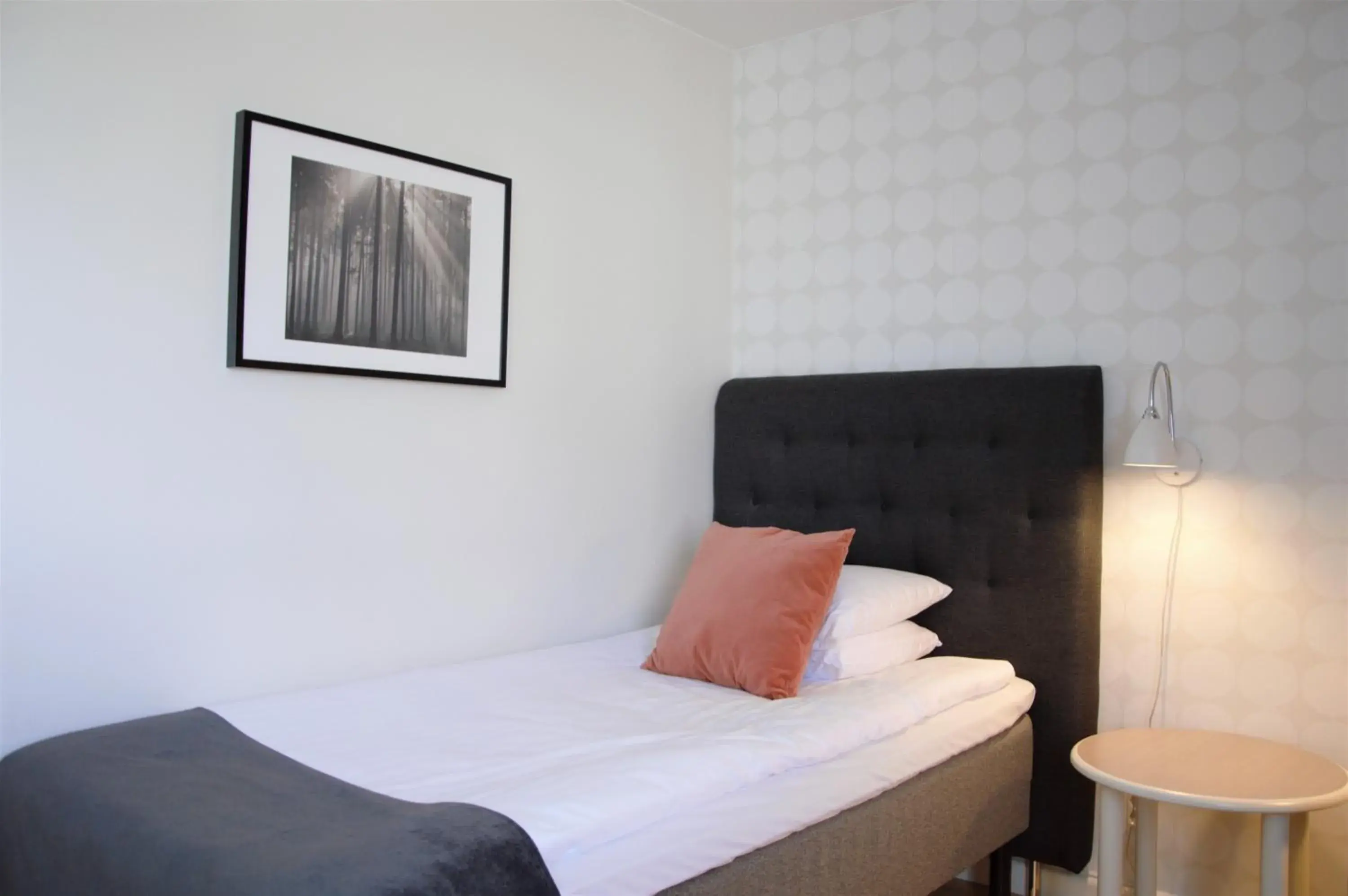 Bed in Hotell Falköping, Sure Hotel Collection by Best Western Bed in Hotell Falköping, Sure Hotel Collection by Best Western