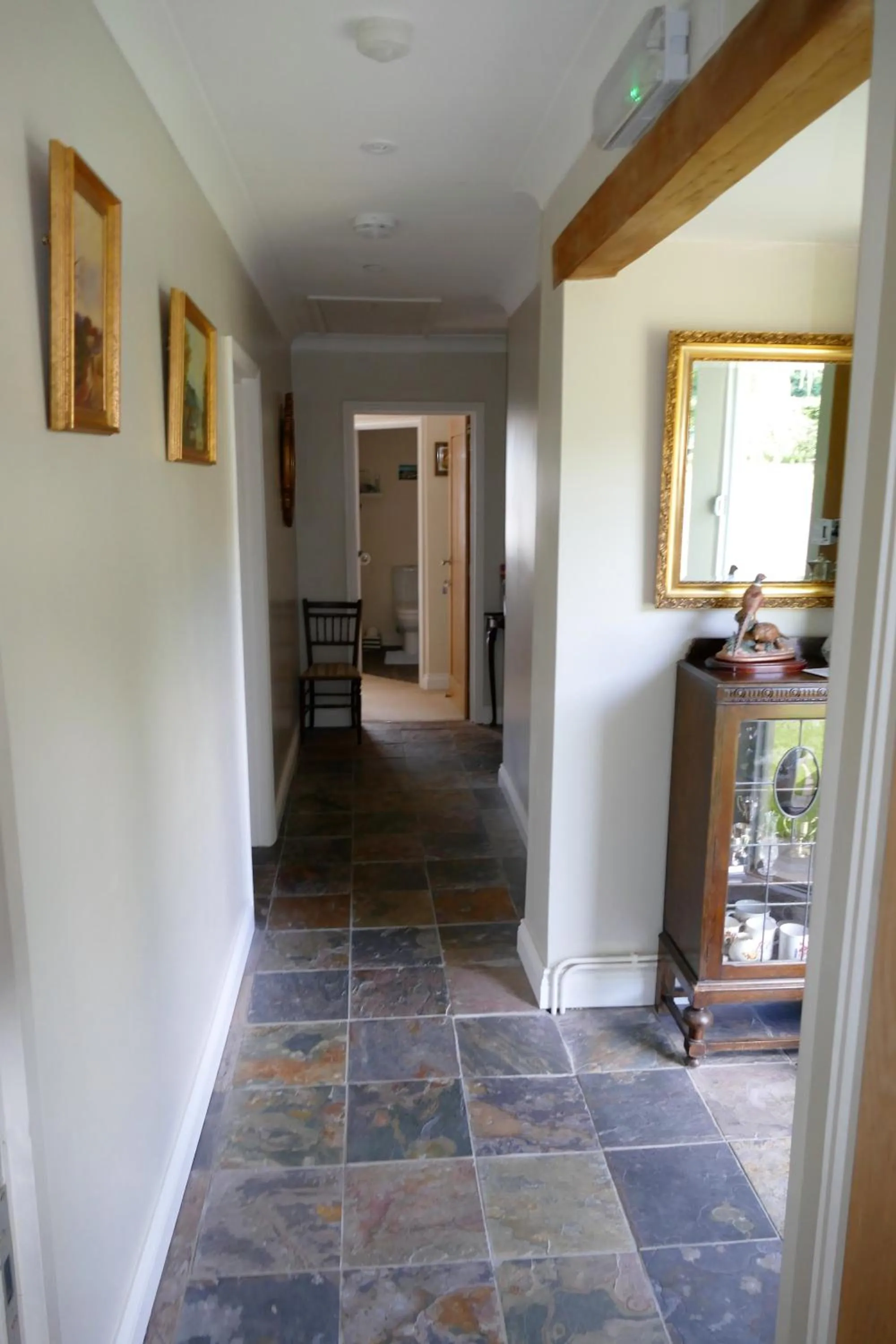 Facade/entrance in The Willows