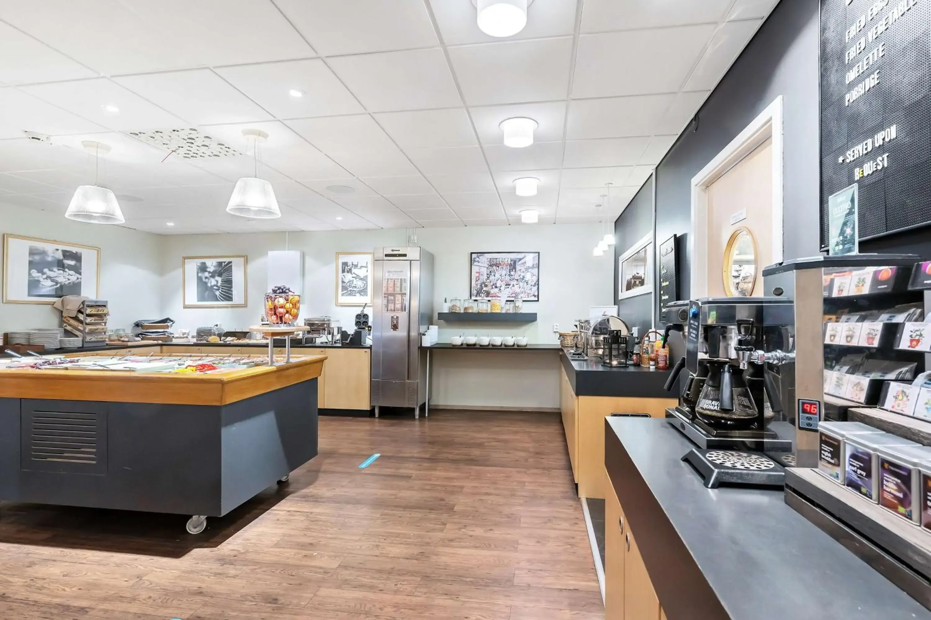 Breakfast in Best Western Plus Grand Hotel Elektra Breakfast in Best Western Plus Grand Hotel Elektra