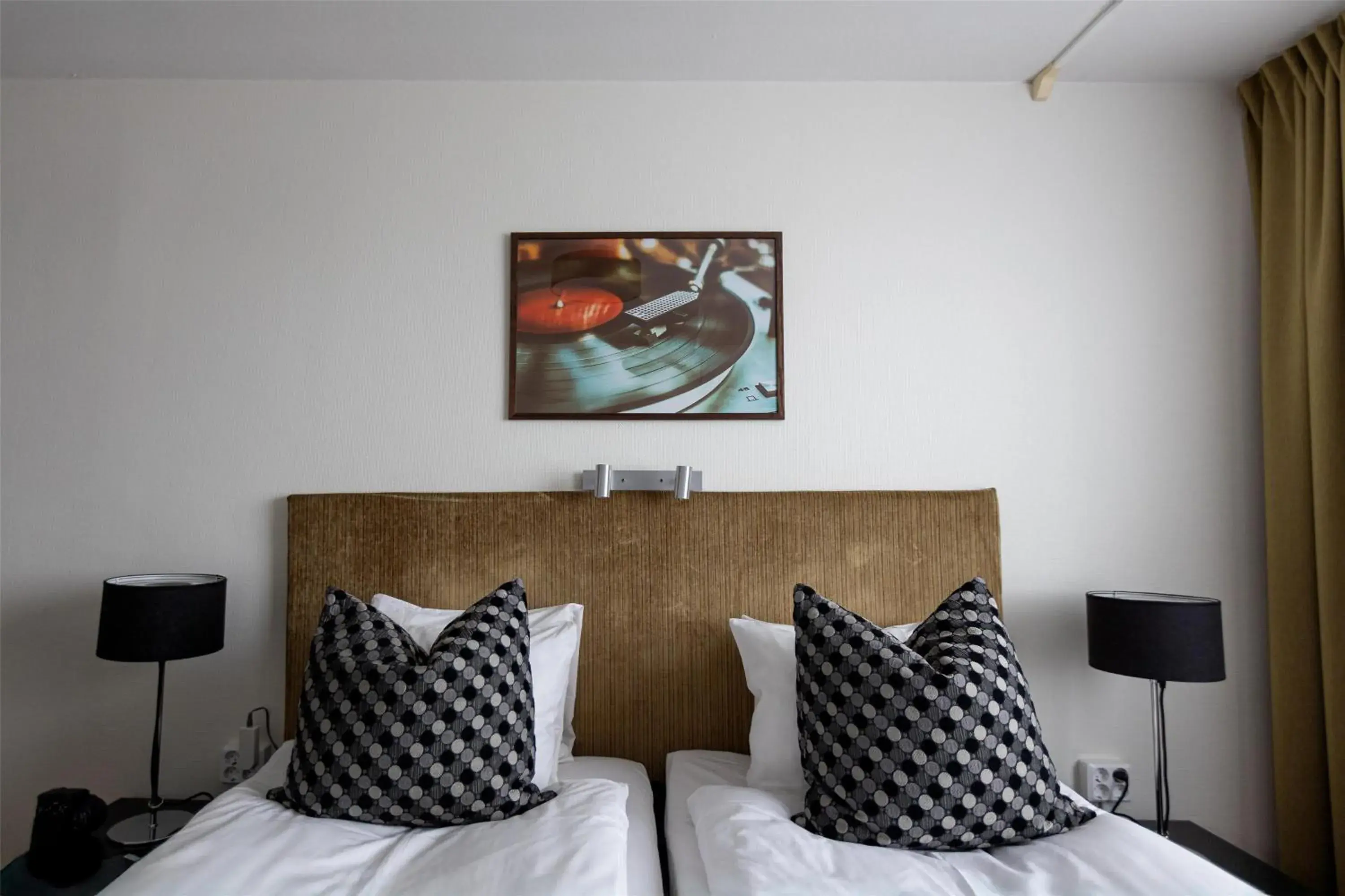 Standard Twin Room in Best Western Plus Grand Hotel Elektra Standard Twin Room in Best Western Plus Grand Hotel Elektra