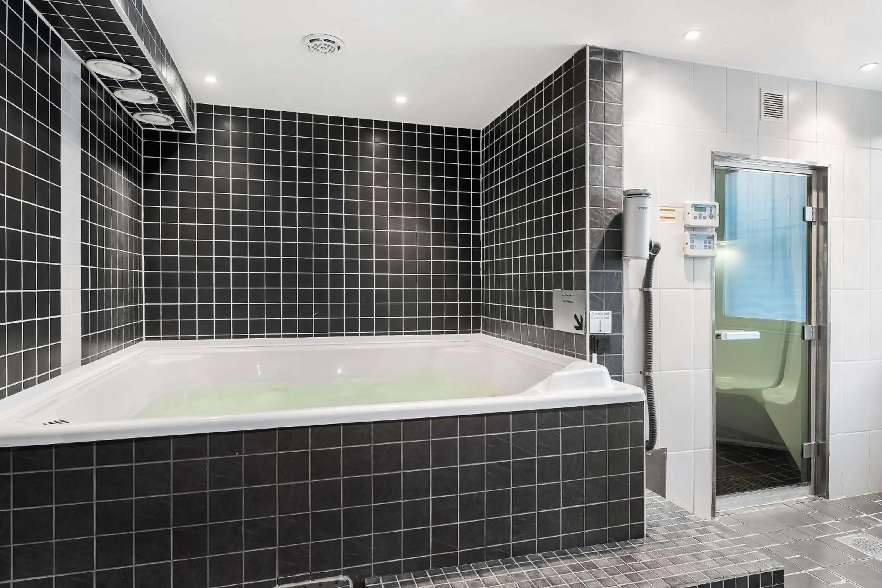 Spa and wellness centre/facilities in Best Western Plus Grand Hotel Elektra