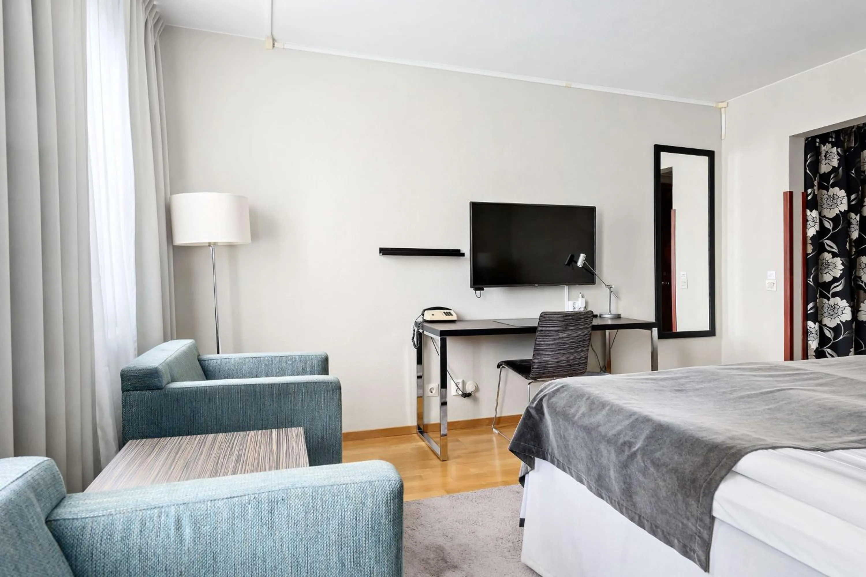 Bedroom, Bed in Best Western Plus Grand Hotel Elektra