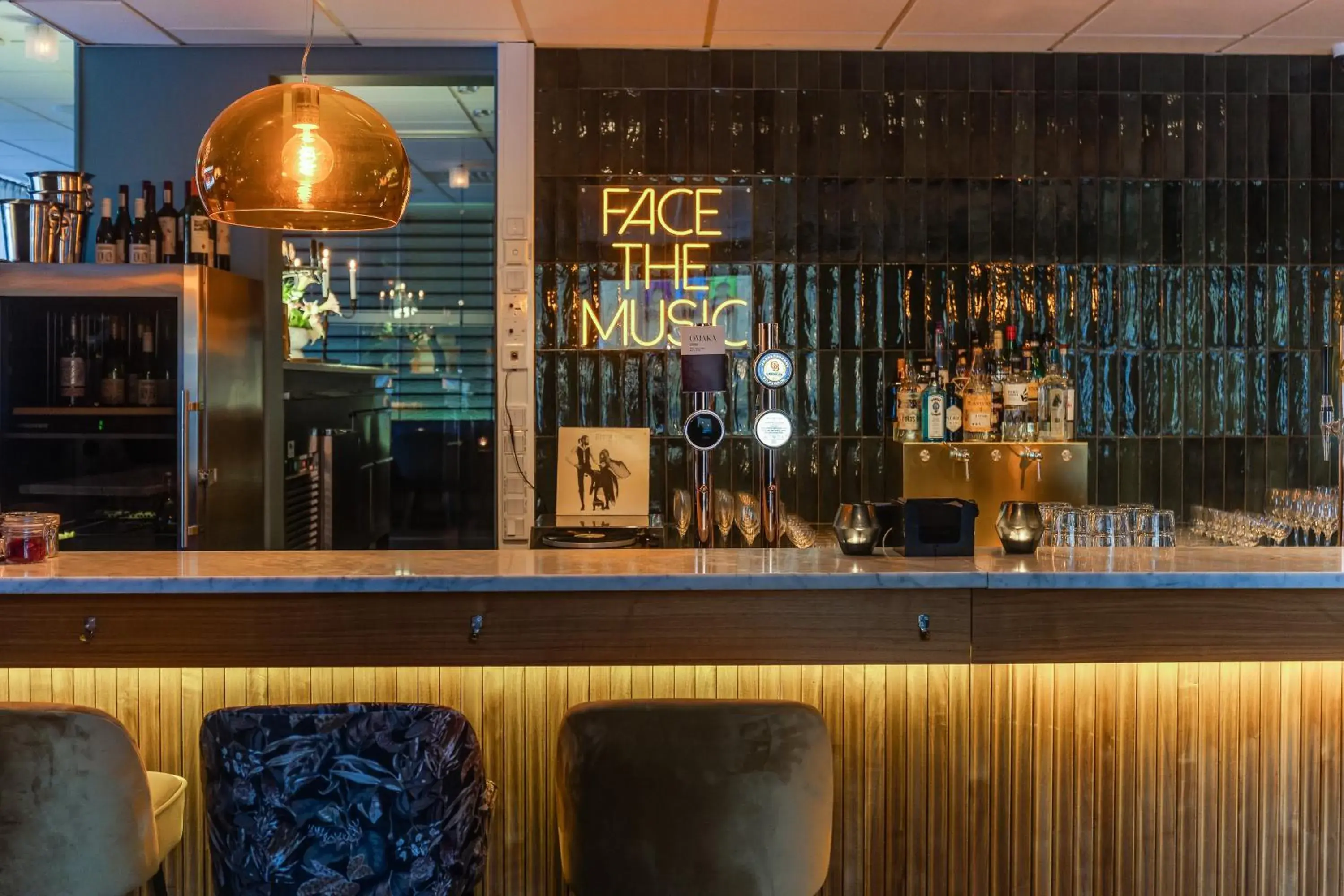 Lounge or bar in Best Western Plus Grand Hotel Elektra Lounge or bar in Best Western Plus Grand Hotel Elektra