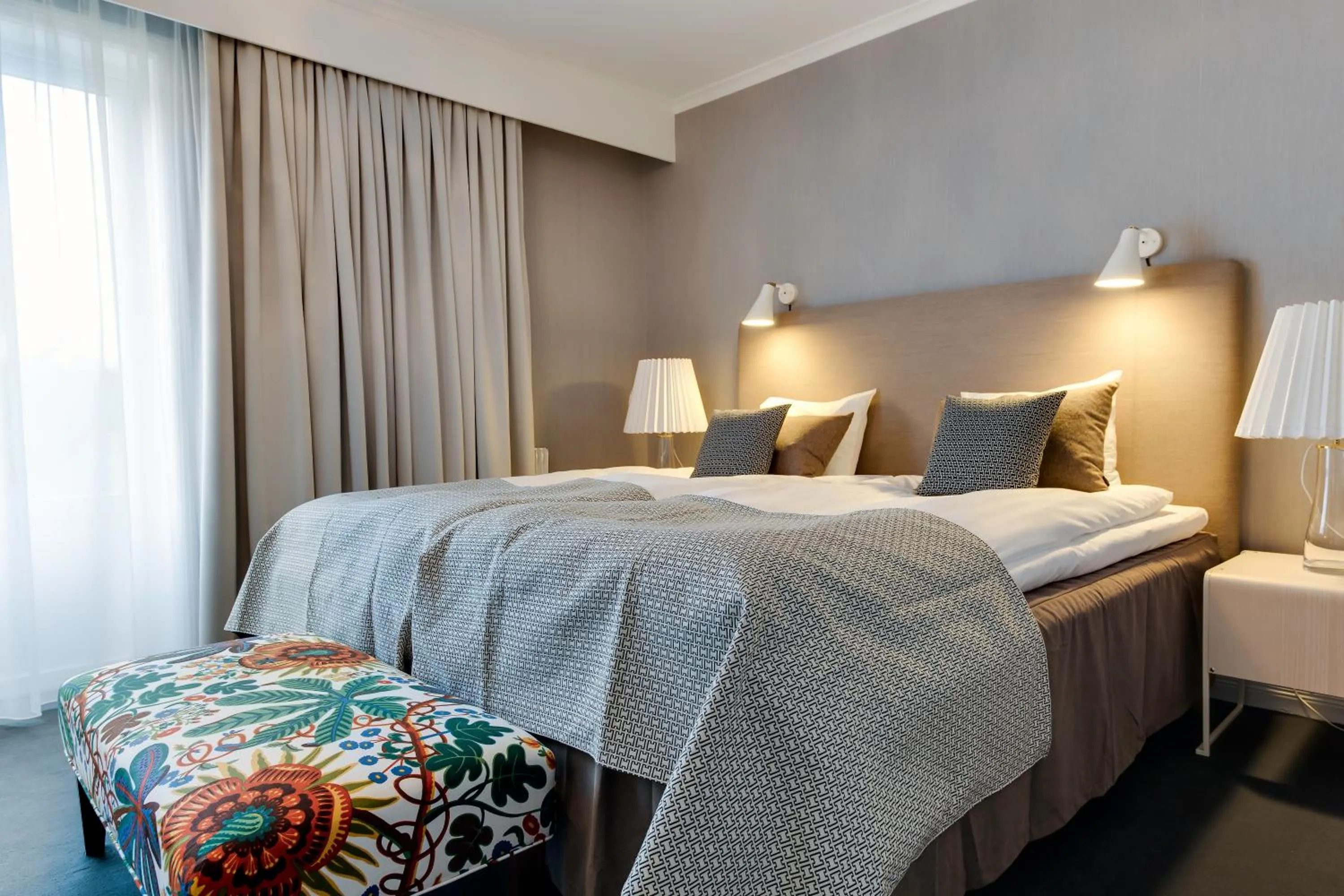 Property building, Bed in Hooks Herrgård