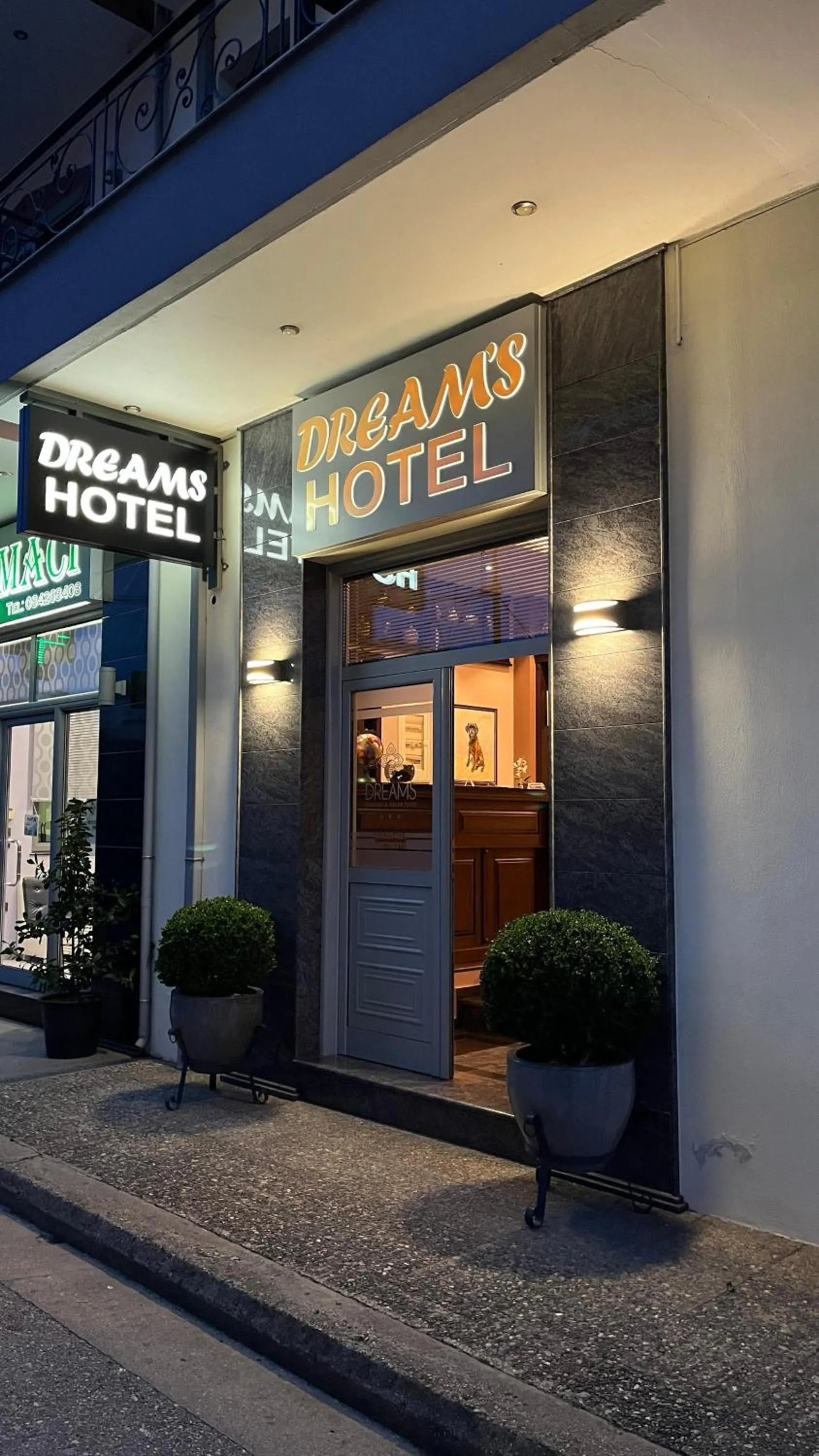Dreams Hotel