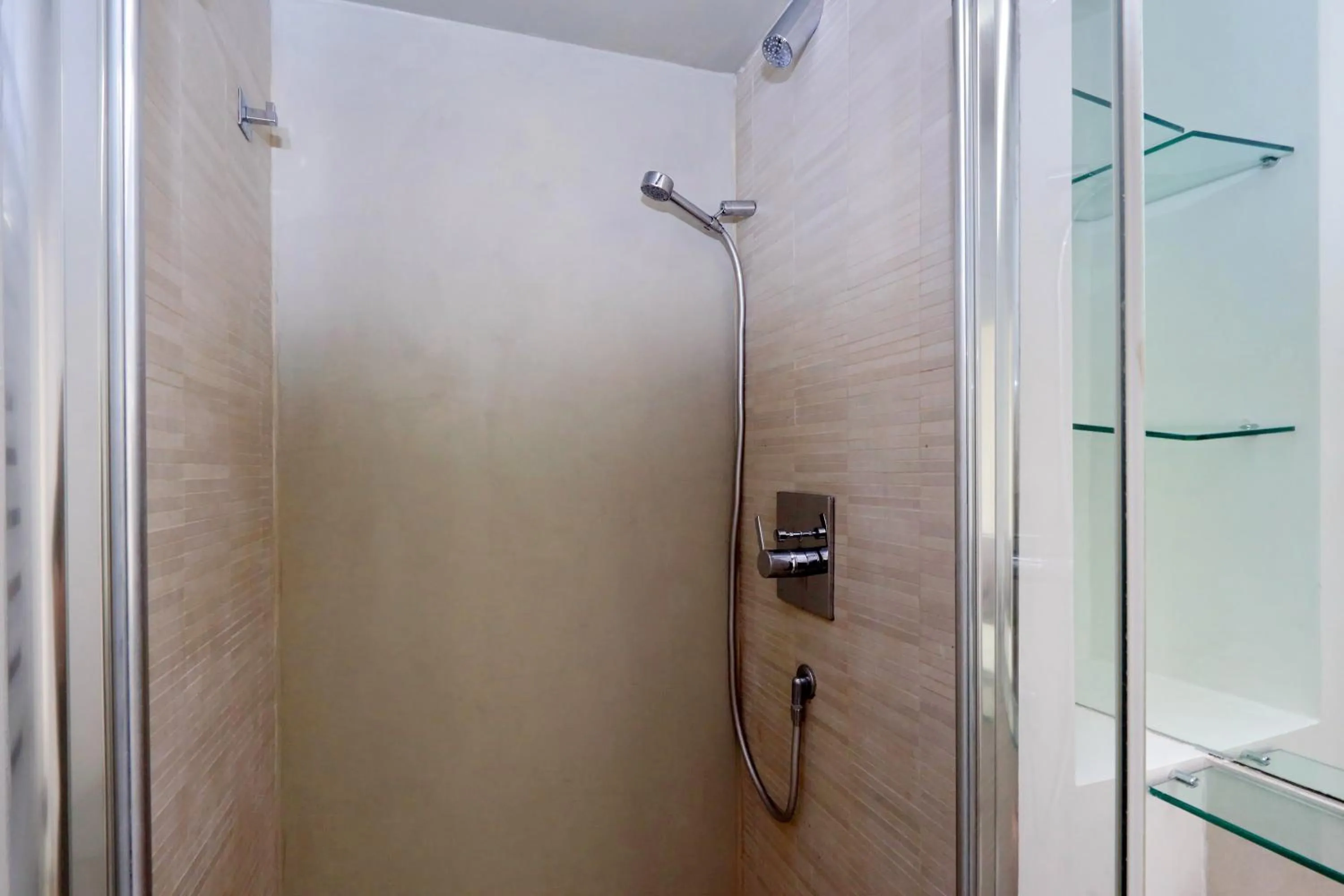 Bathroom in Reginella