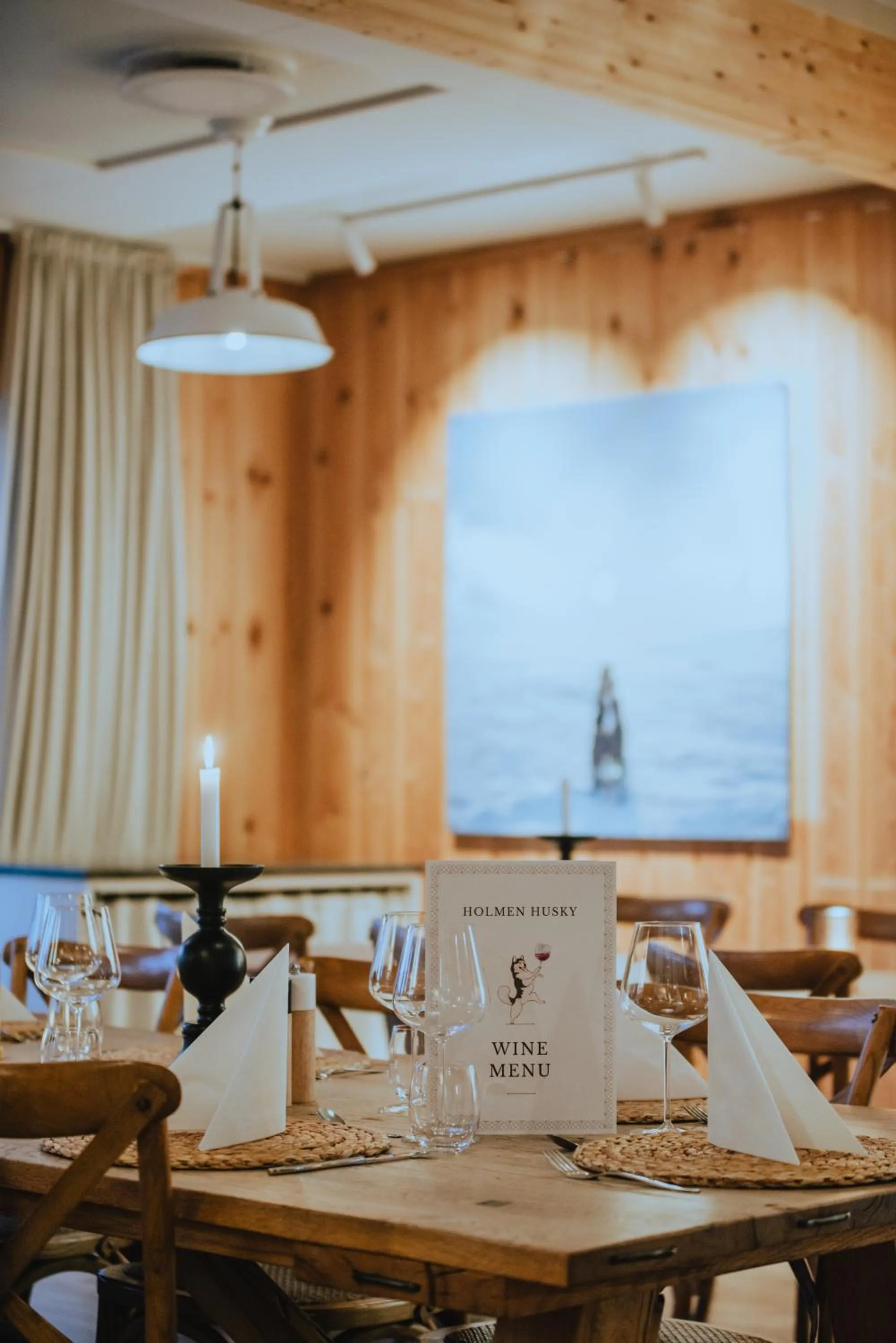 Restaurant/places to eat in Holmen Husky Lodge