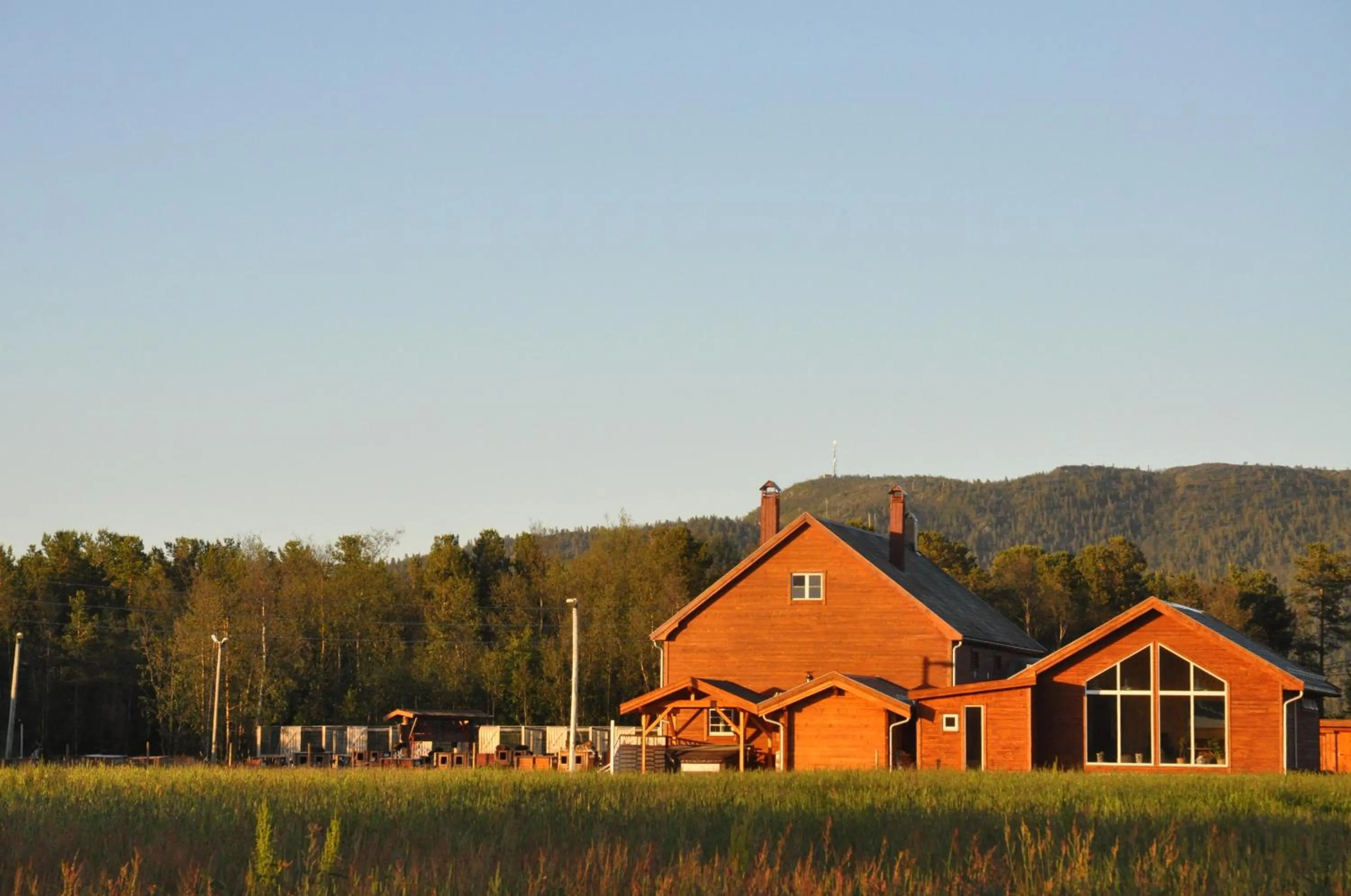 Property building in Holmen Husky Lodge