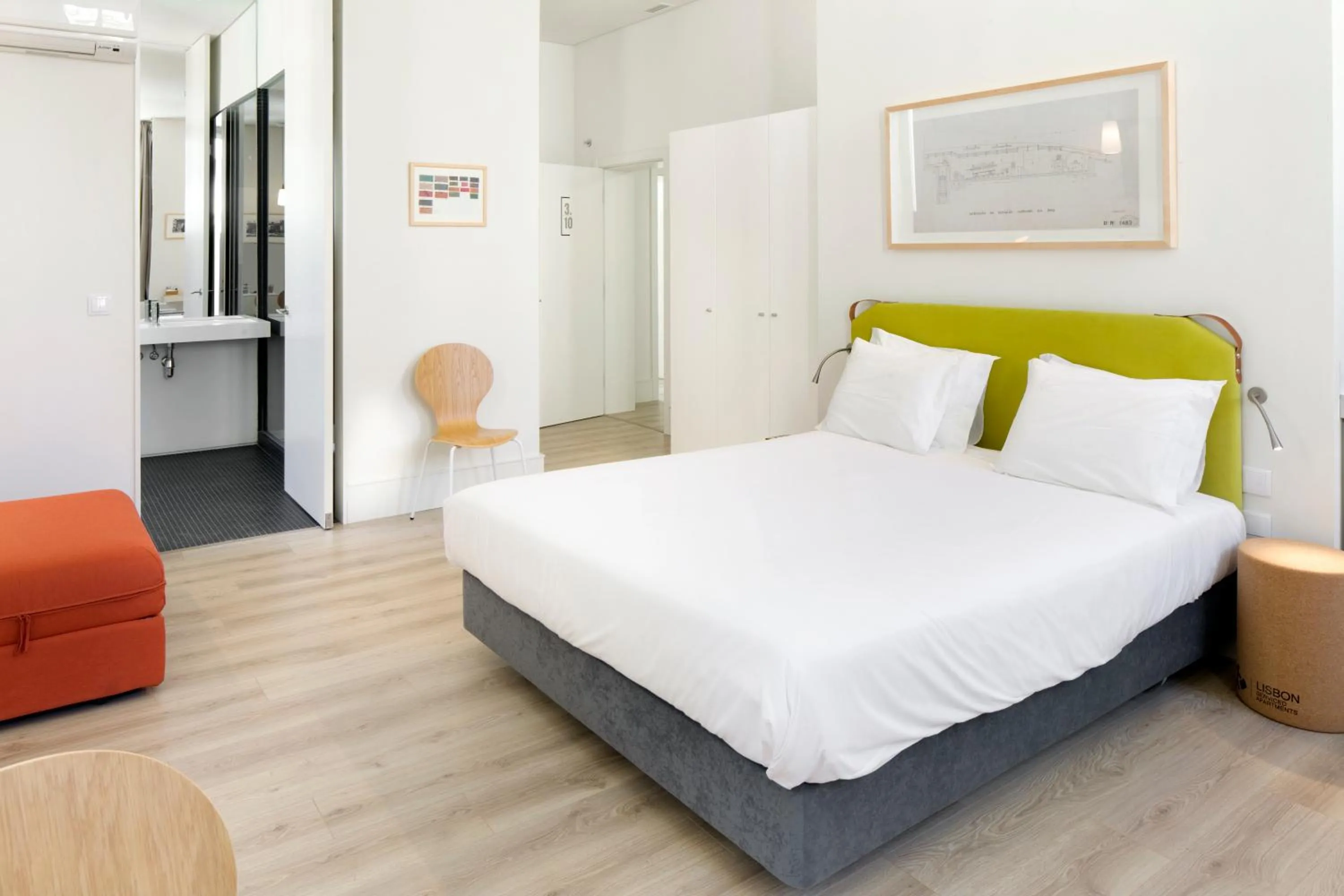 Bedroom, Bed in Ascensor da Bica - Lisbon Serviced Apartments