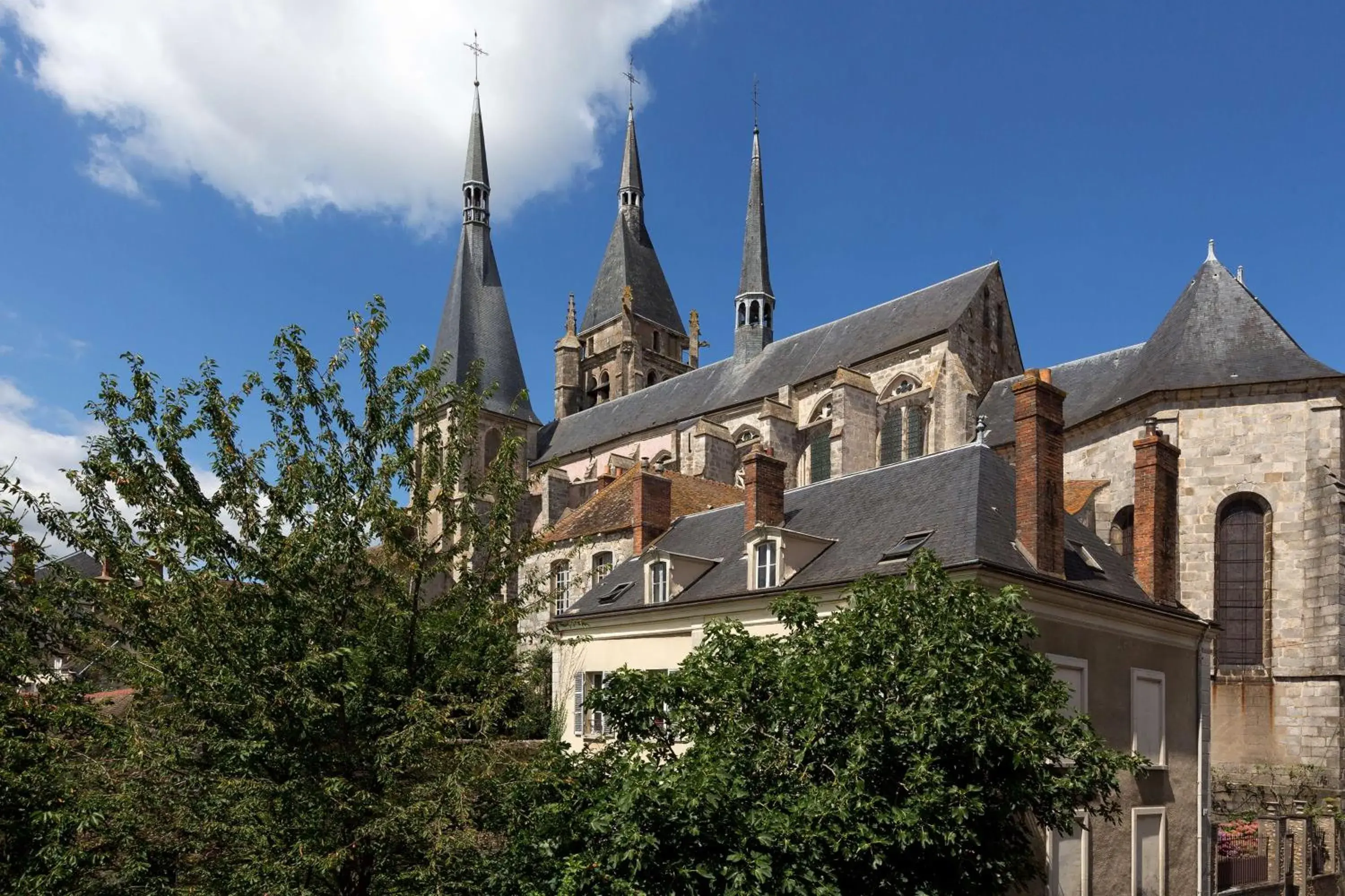 View (from property/room) in Best Western Blanche de Castille Dourdan View (from property/room) in Best Western Blanche de Castille Dourdan