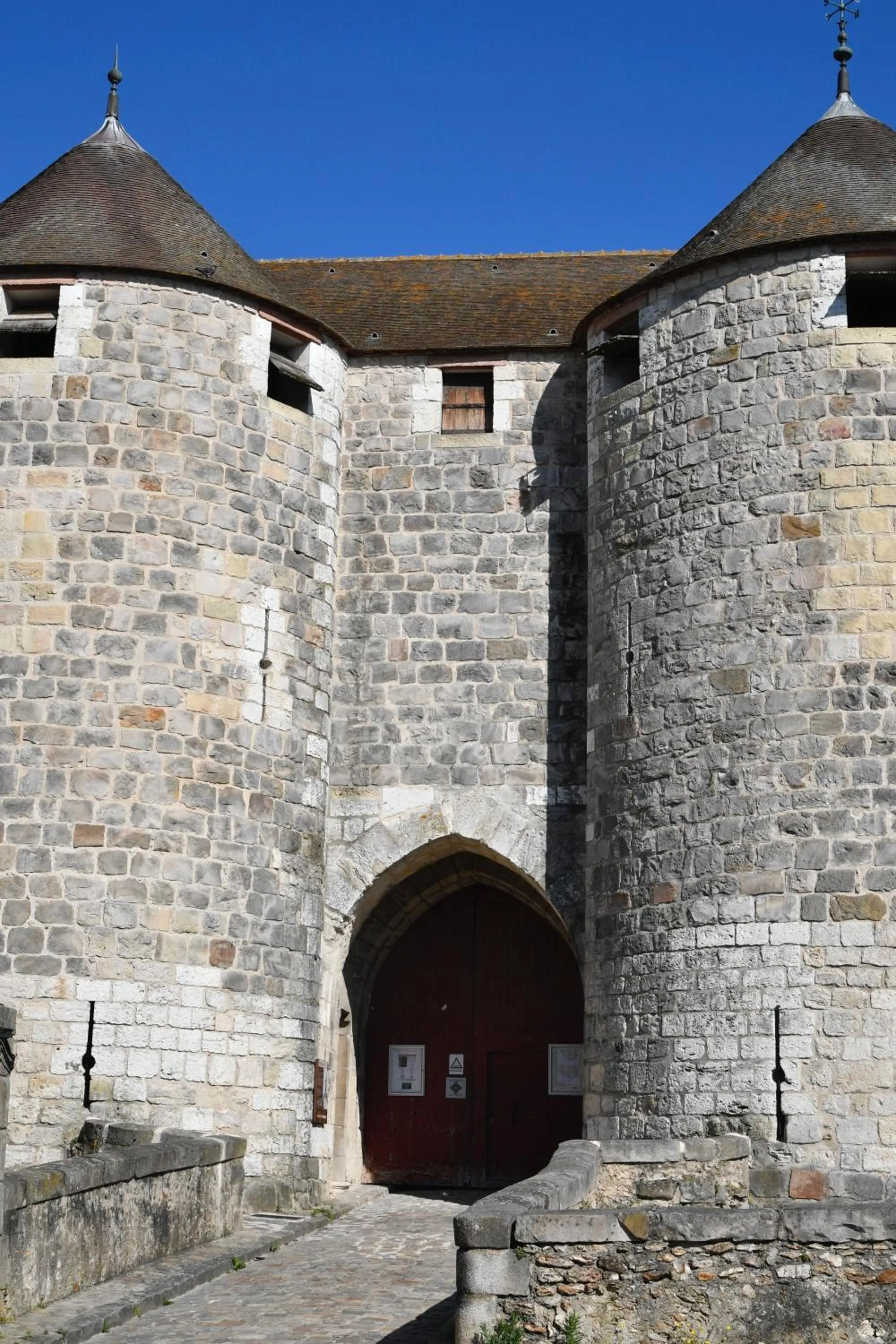Nearby landmark in Best Western Blanche de Castille Dourdan