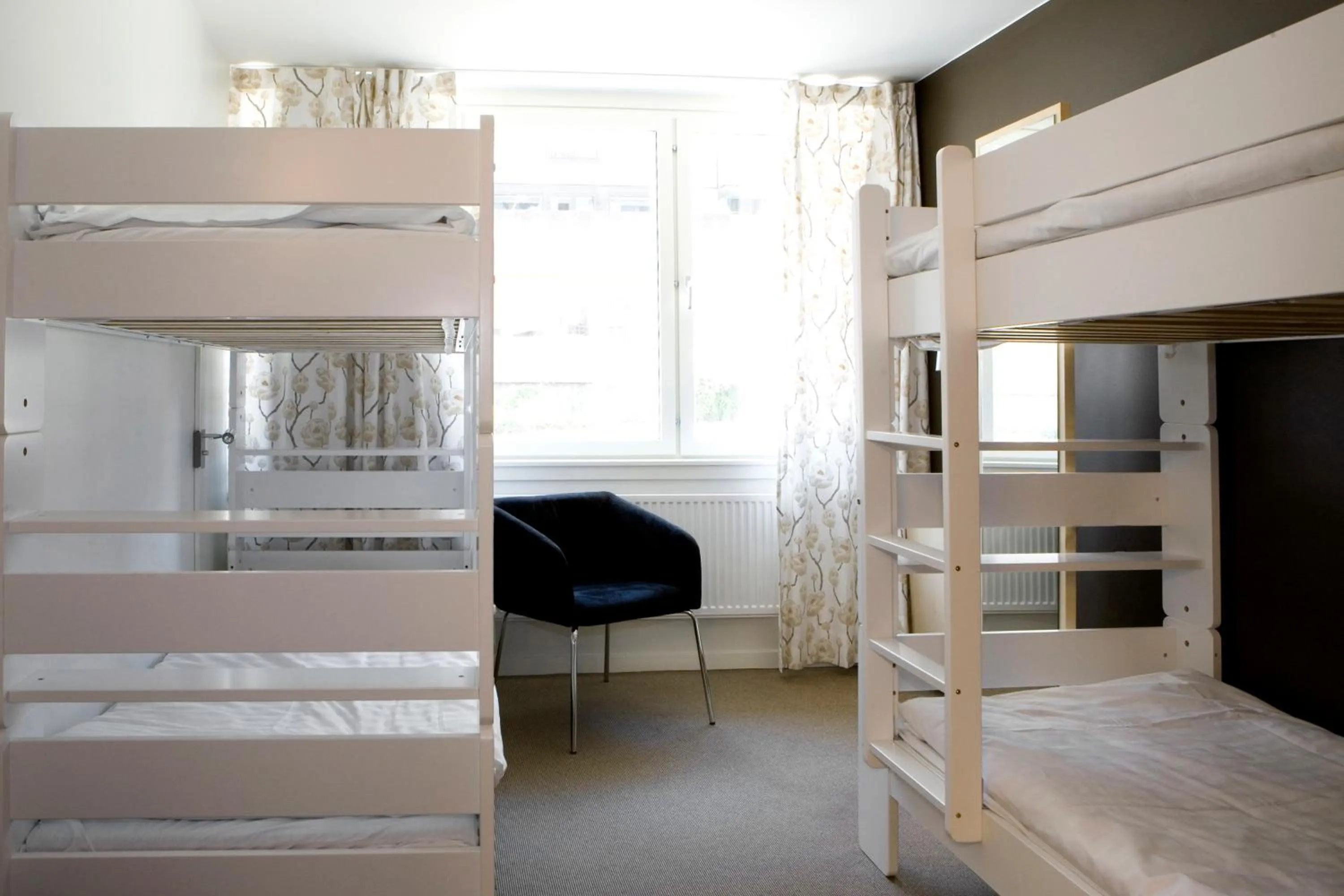 Bed in Slottsskogens Hostel