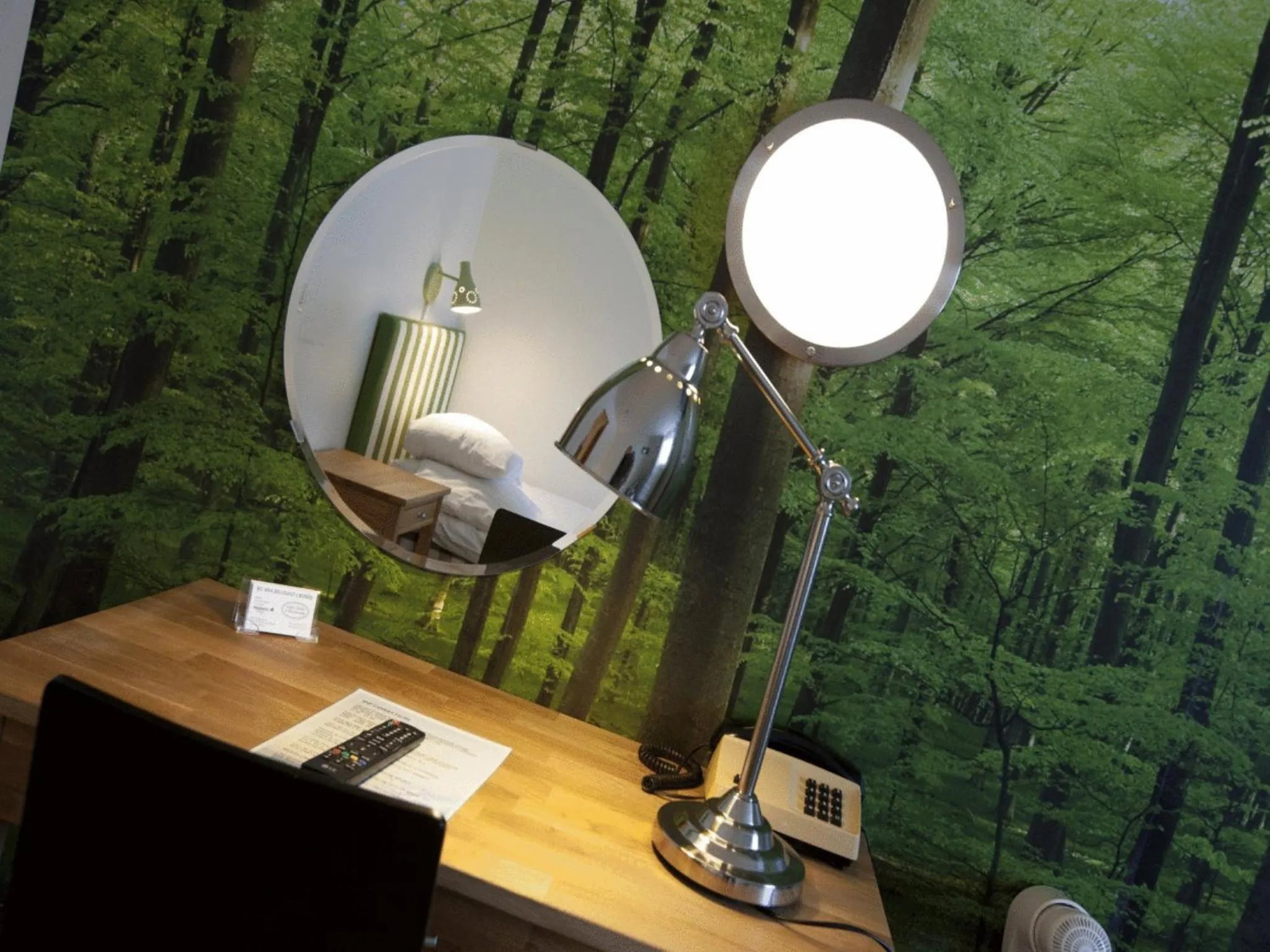 Decorative detail in Lages Motel