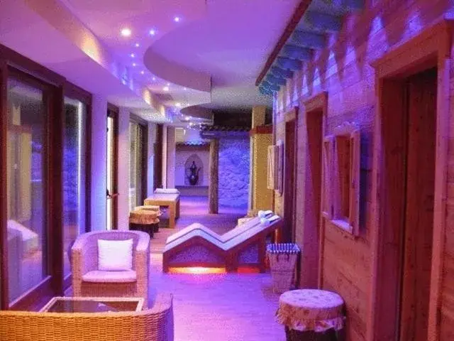 Spa and wellness centre/facilities in Hotel Alexander Spa and wellness centre/facilities in Hotel Alexander